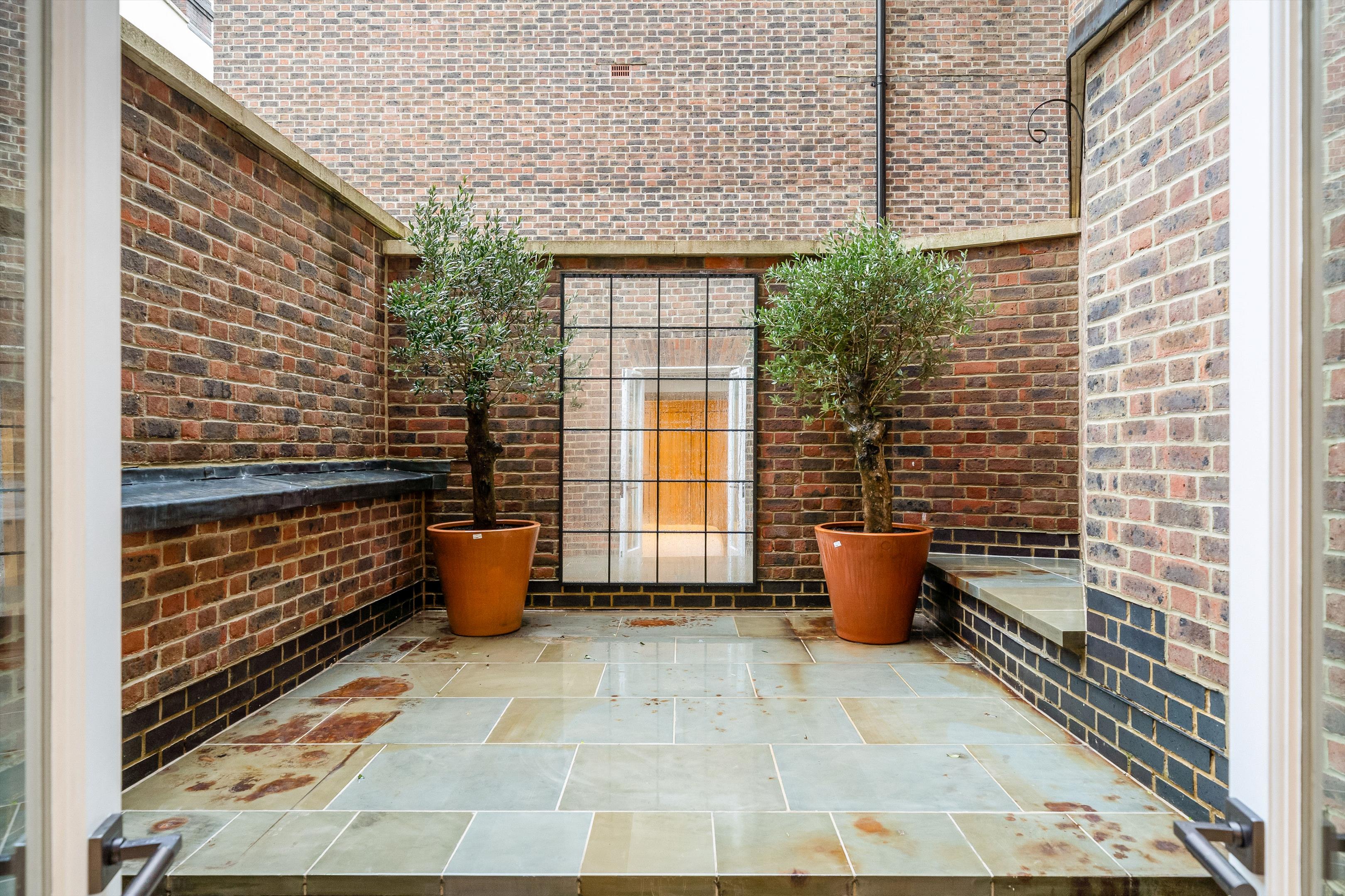Belgravia Mansions, Holbein Place, Belgravia, London, SW1W