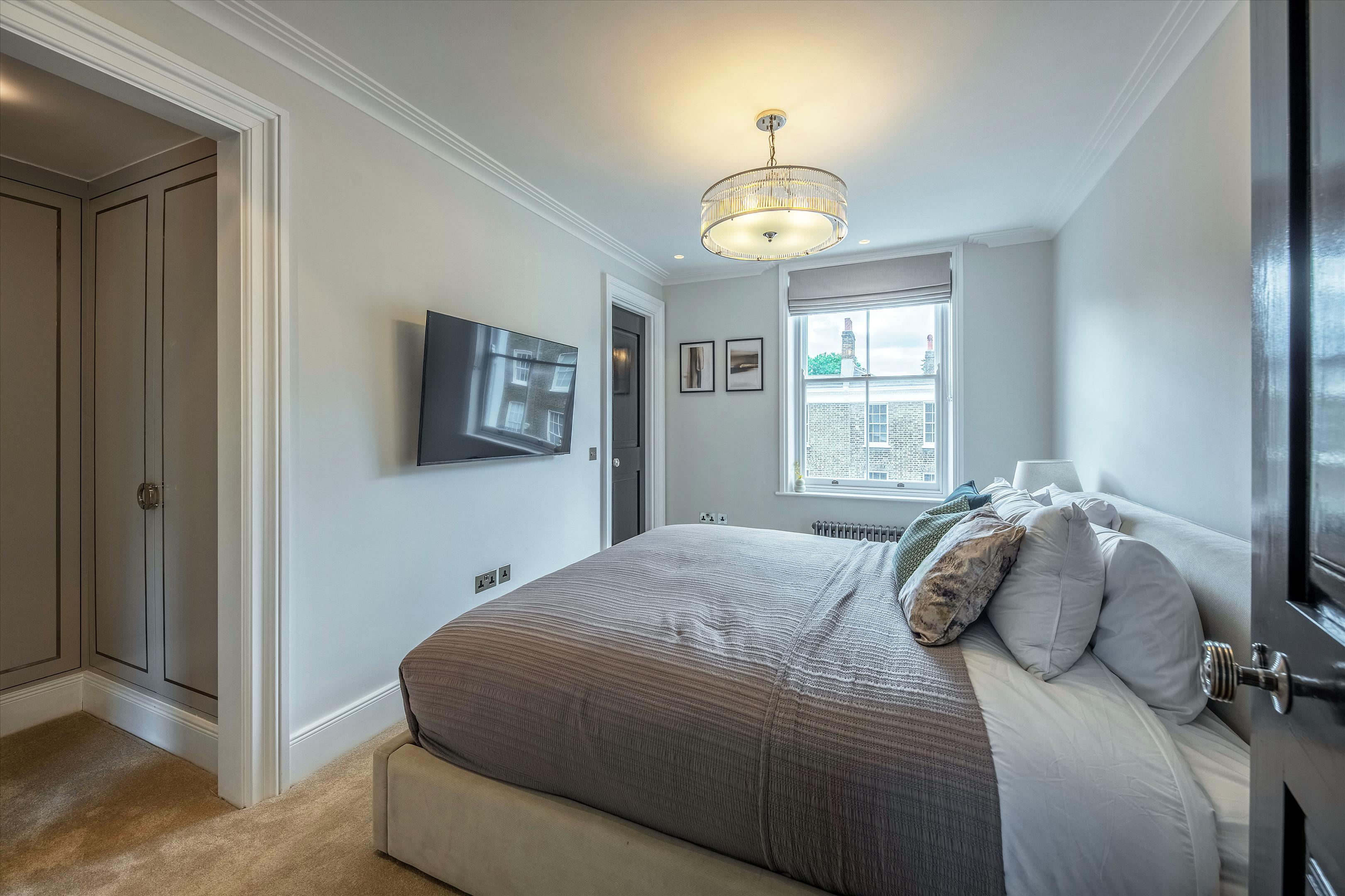 Eaton Terrace, Belgravia, London SW1W