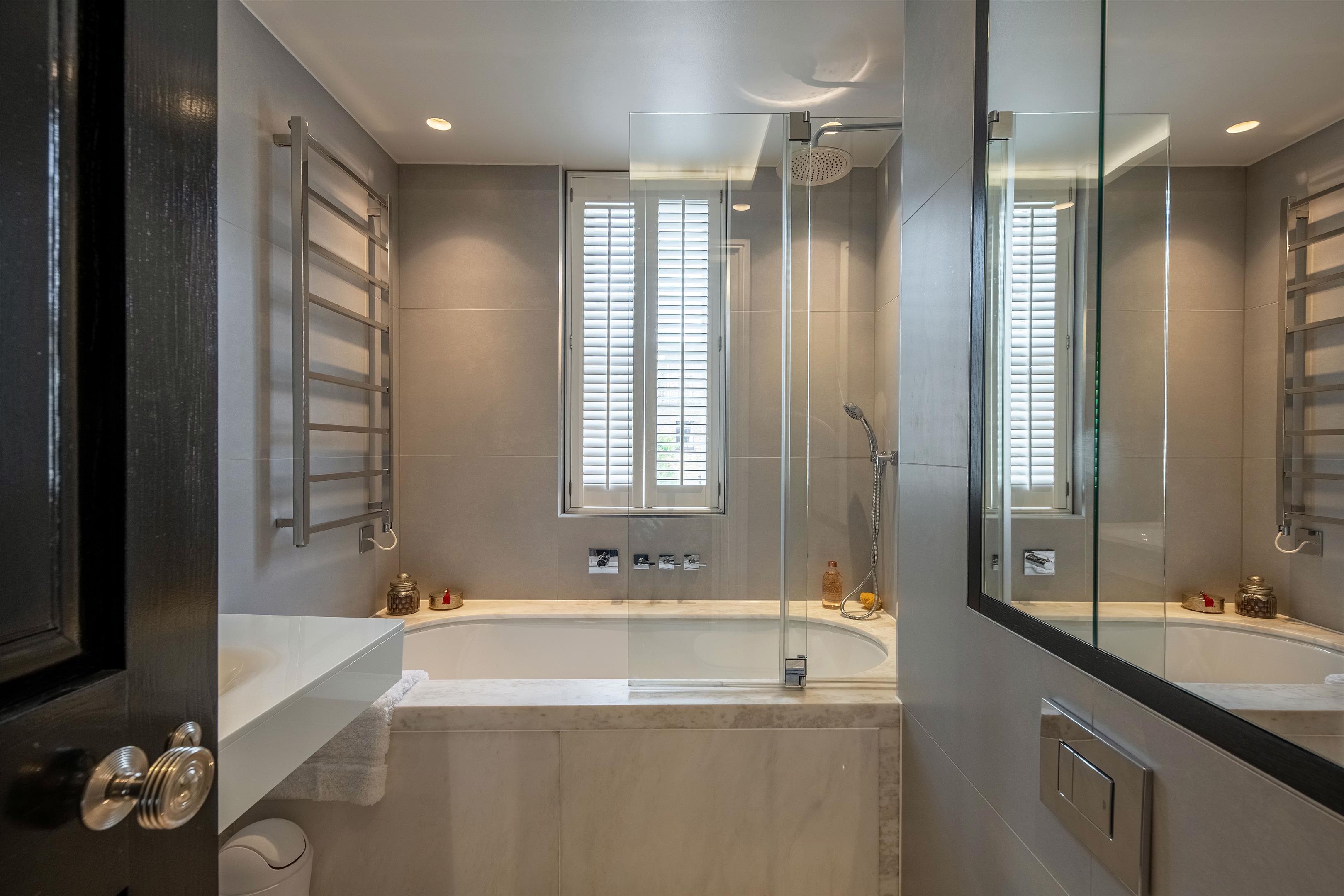 Eaton Terrace, Belgravia, London SW1W