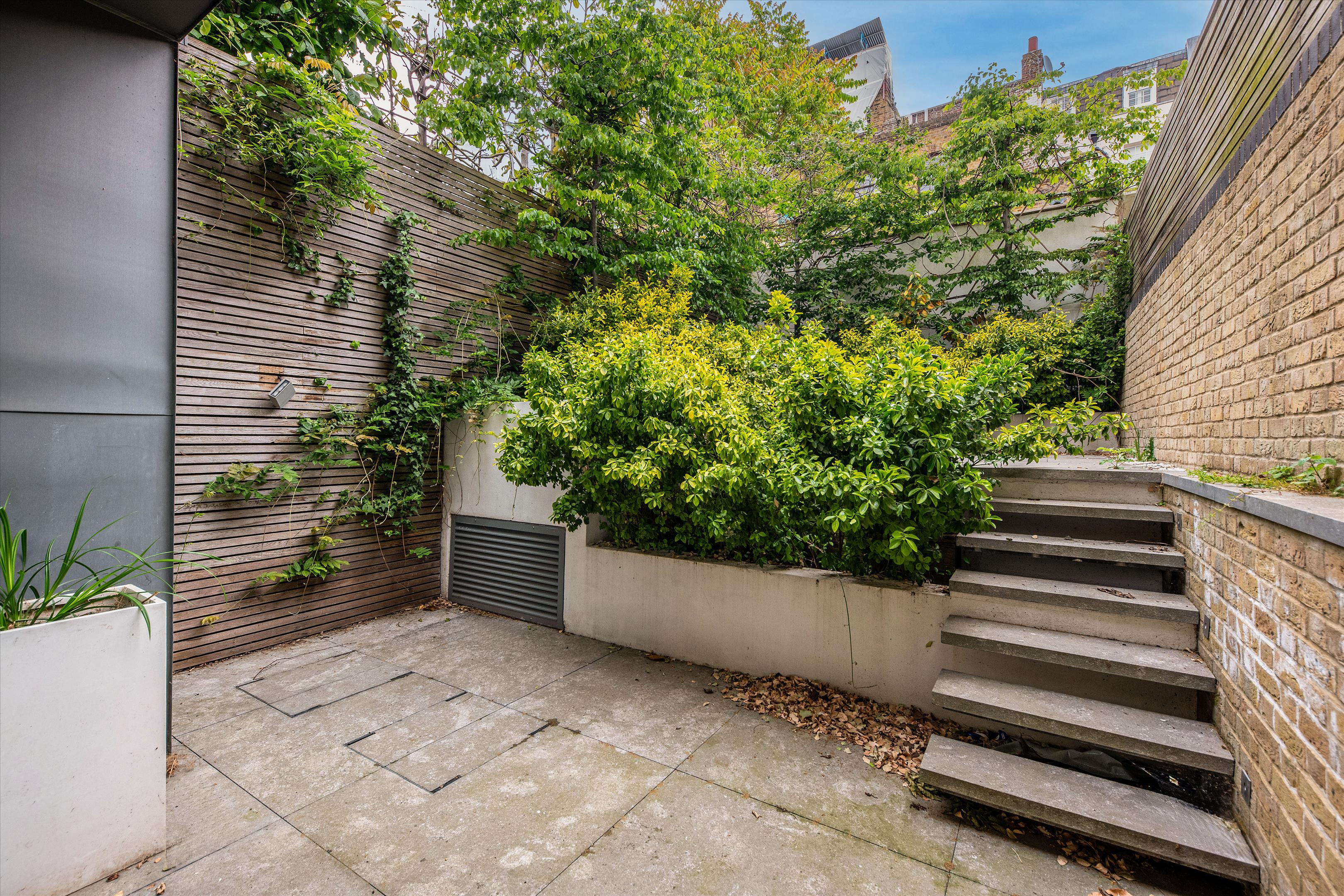 Eaton Terrace, Belgravia, London SW1W