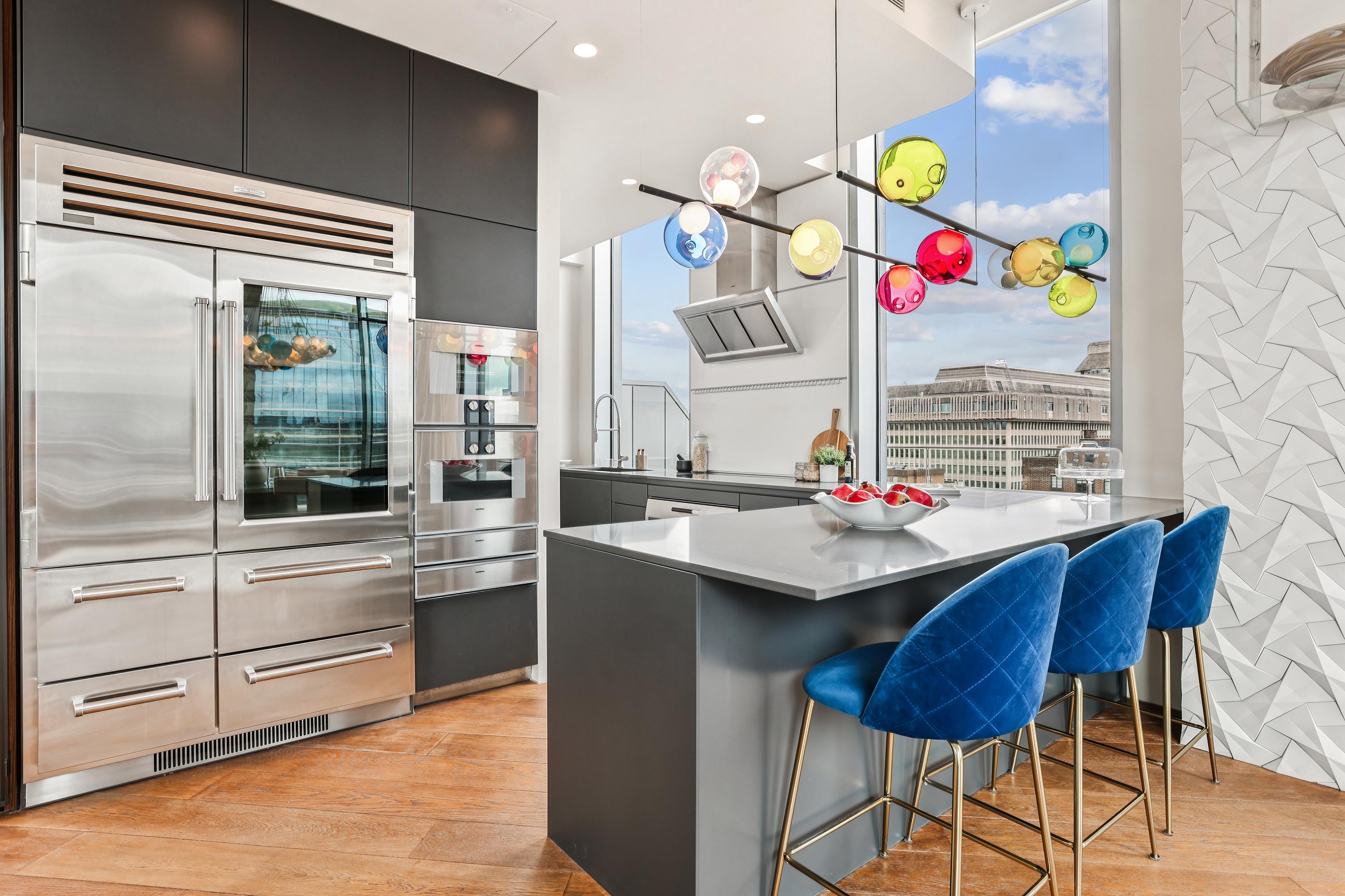 Penthouse, Wellington House, 70 Buckingham Gate, London SW1E