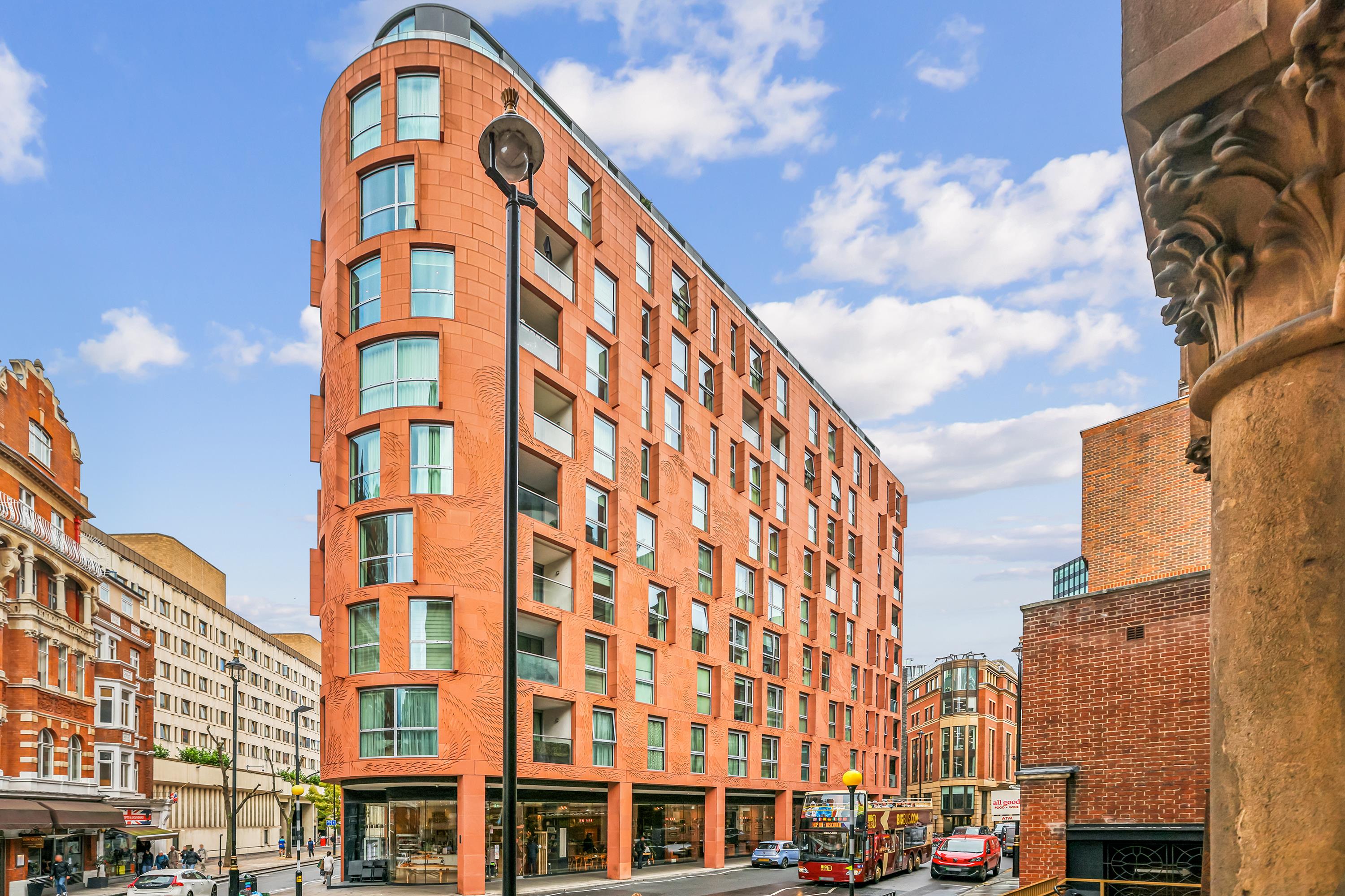 Penthouse, Wellington House, 70 Buckingham Gate, London SW1E