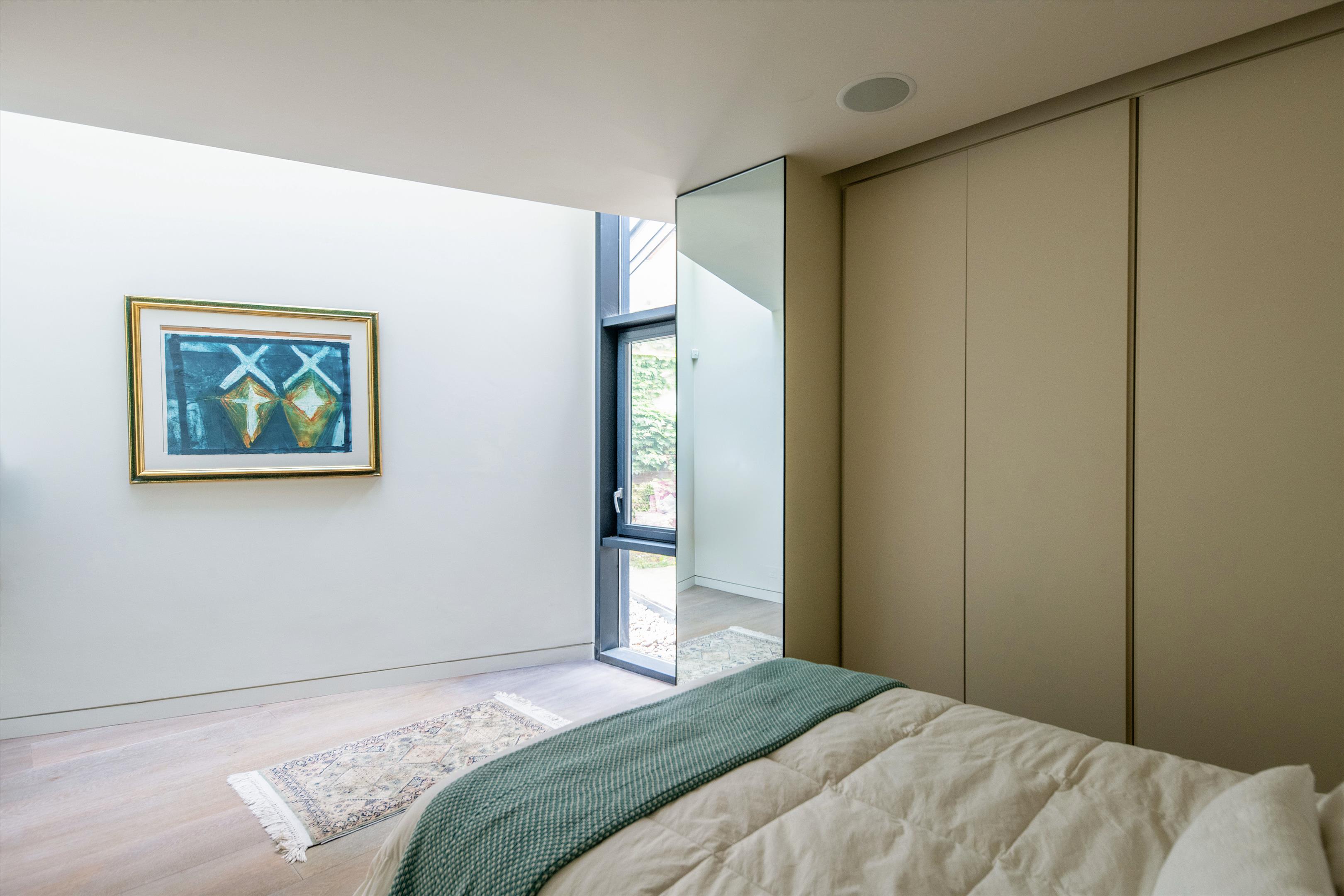 Howick Place, 8 Francis Street, London SW1P