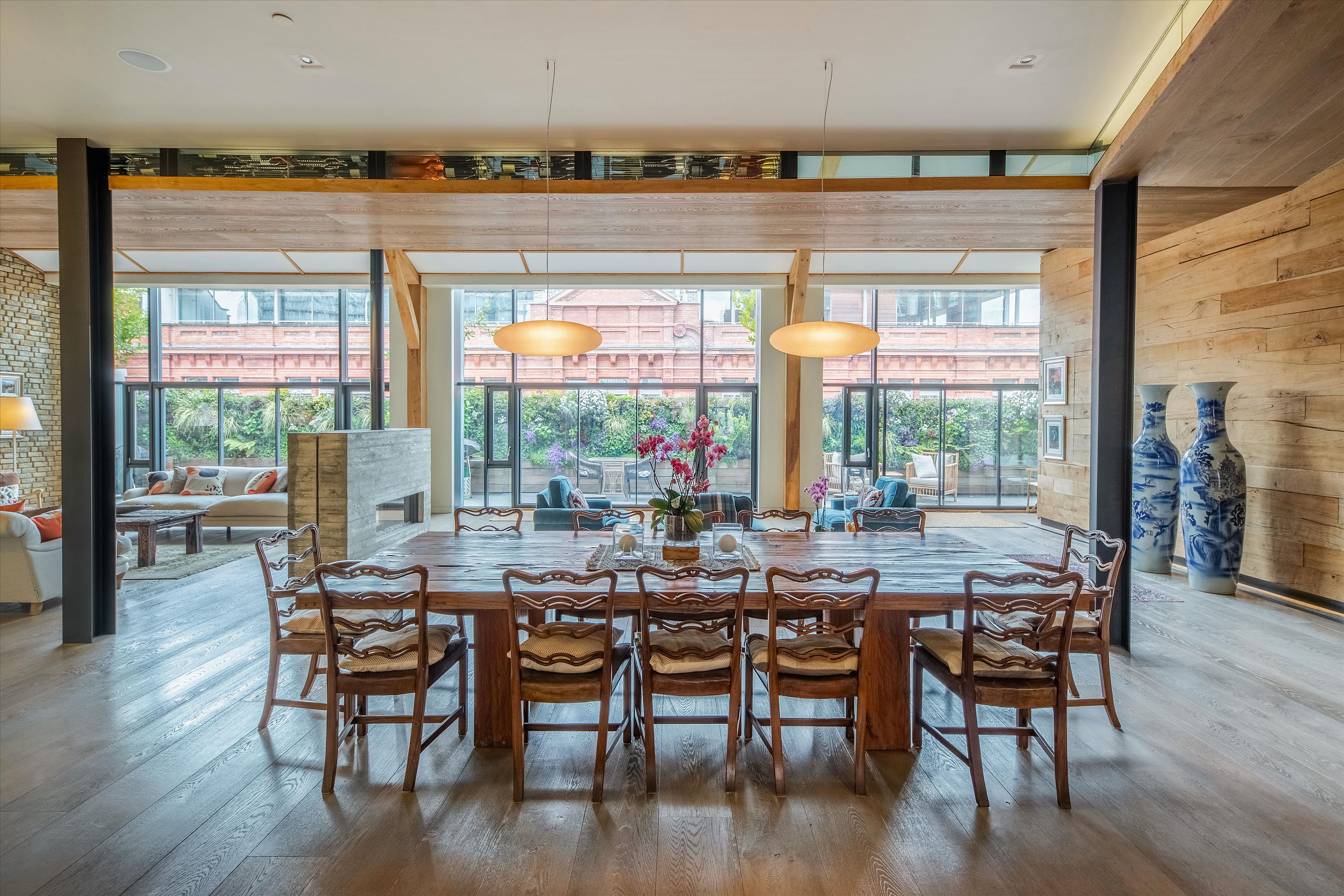 Howick Place, 8 Francis Street, London SW1P