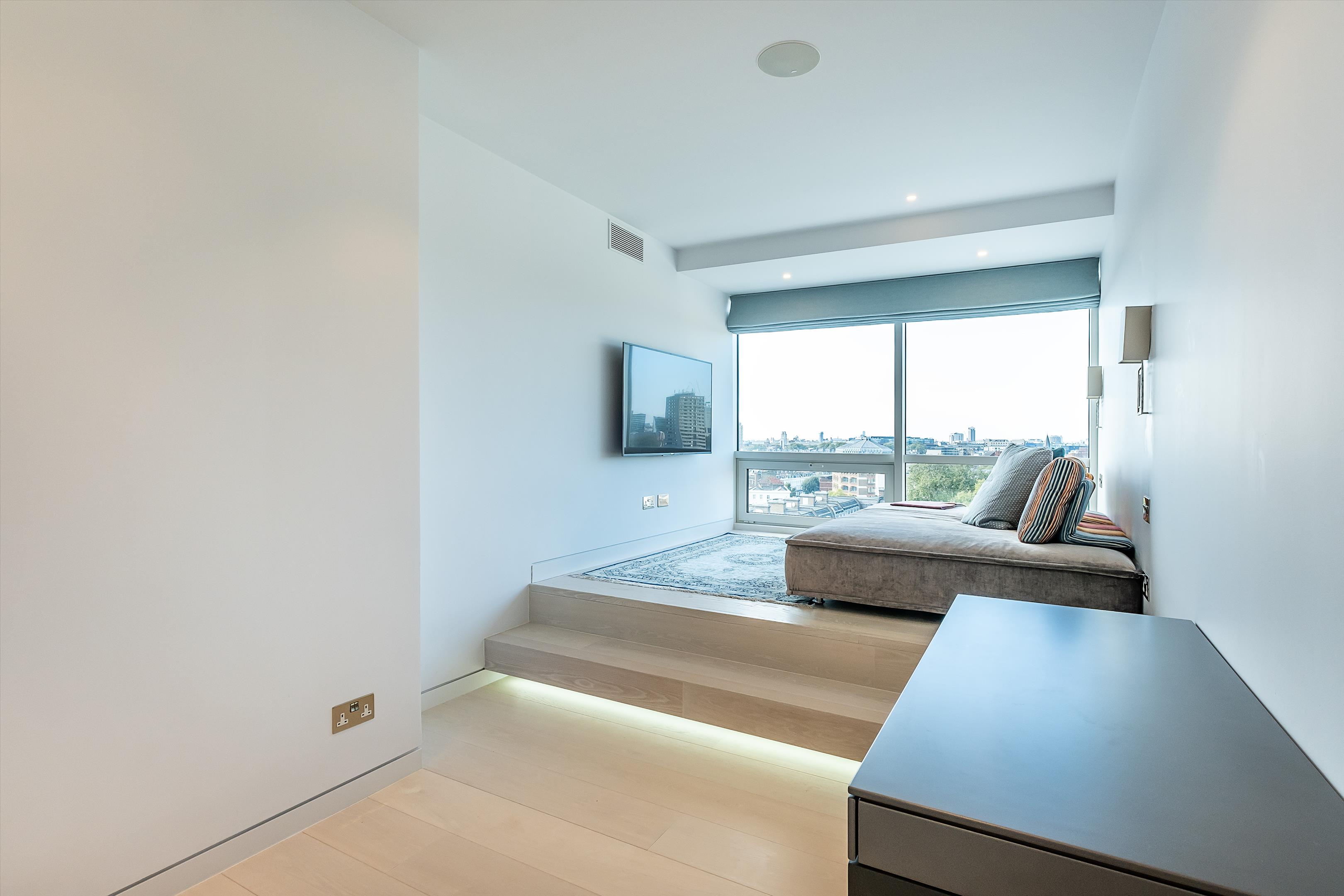 The Panoramic, Grosvenor Road, Pimlico, London SW1V