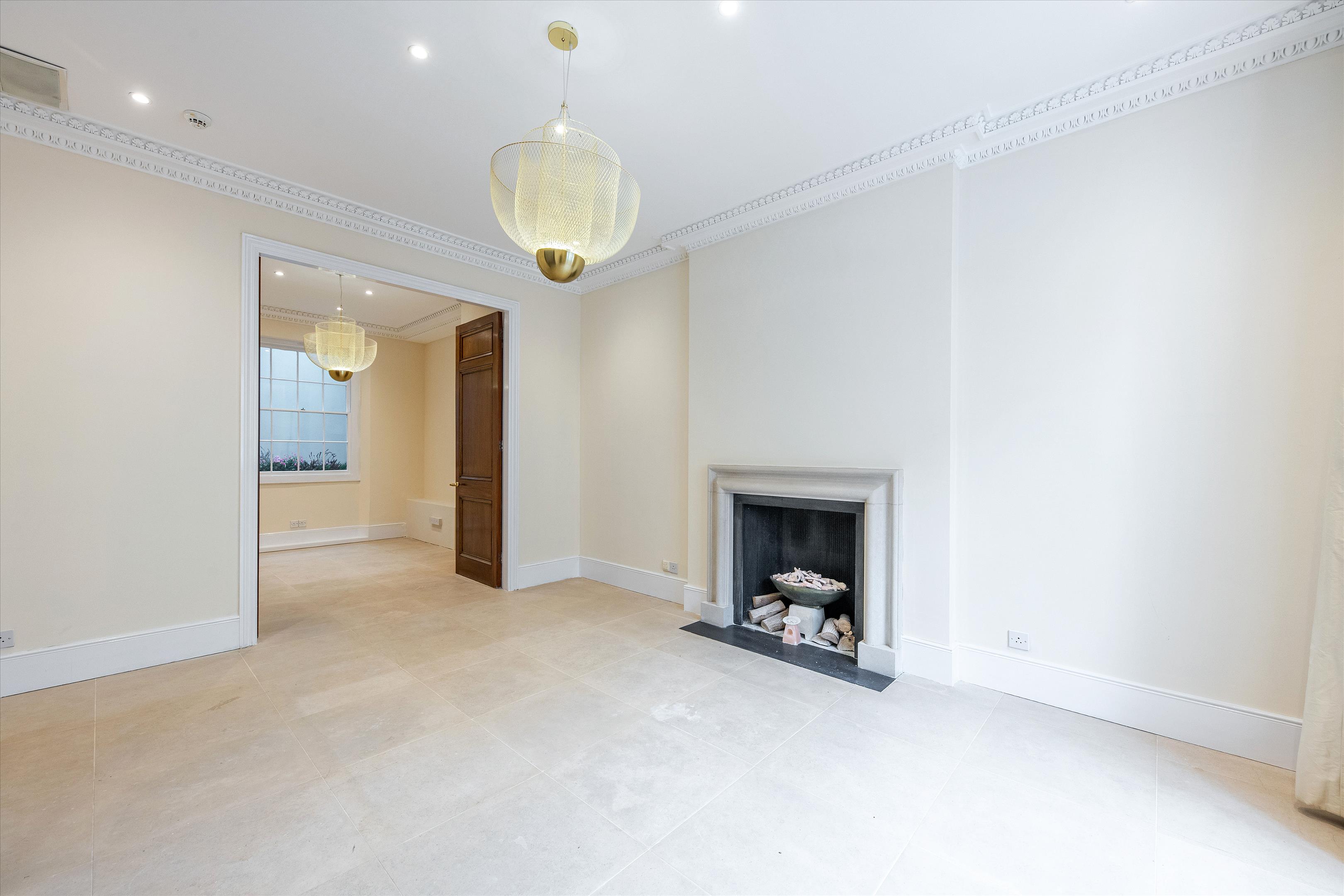 Chester Square, Belgravia, London SW1W