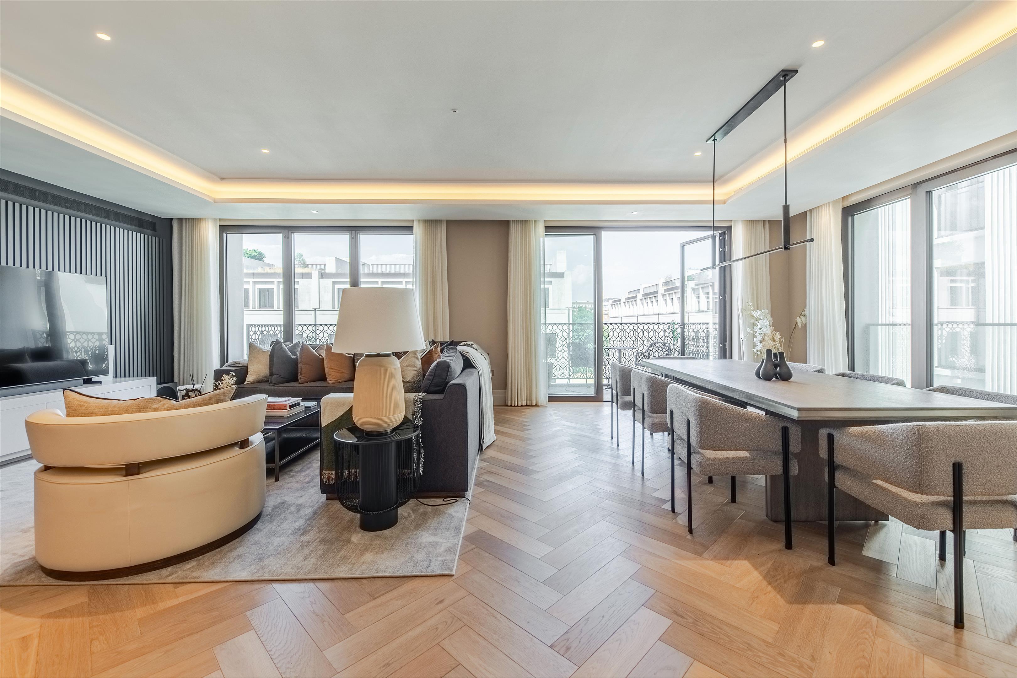 Whistler Square, London SW1W