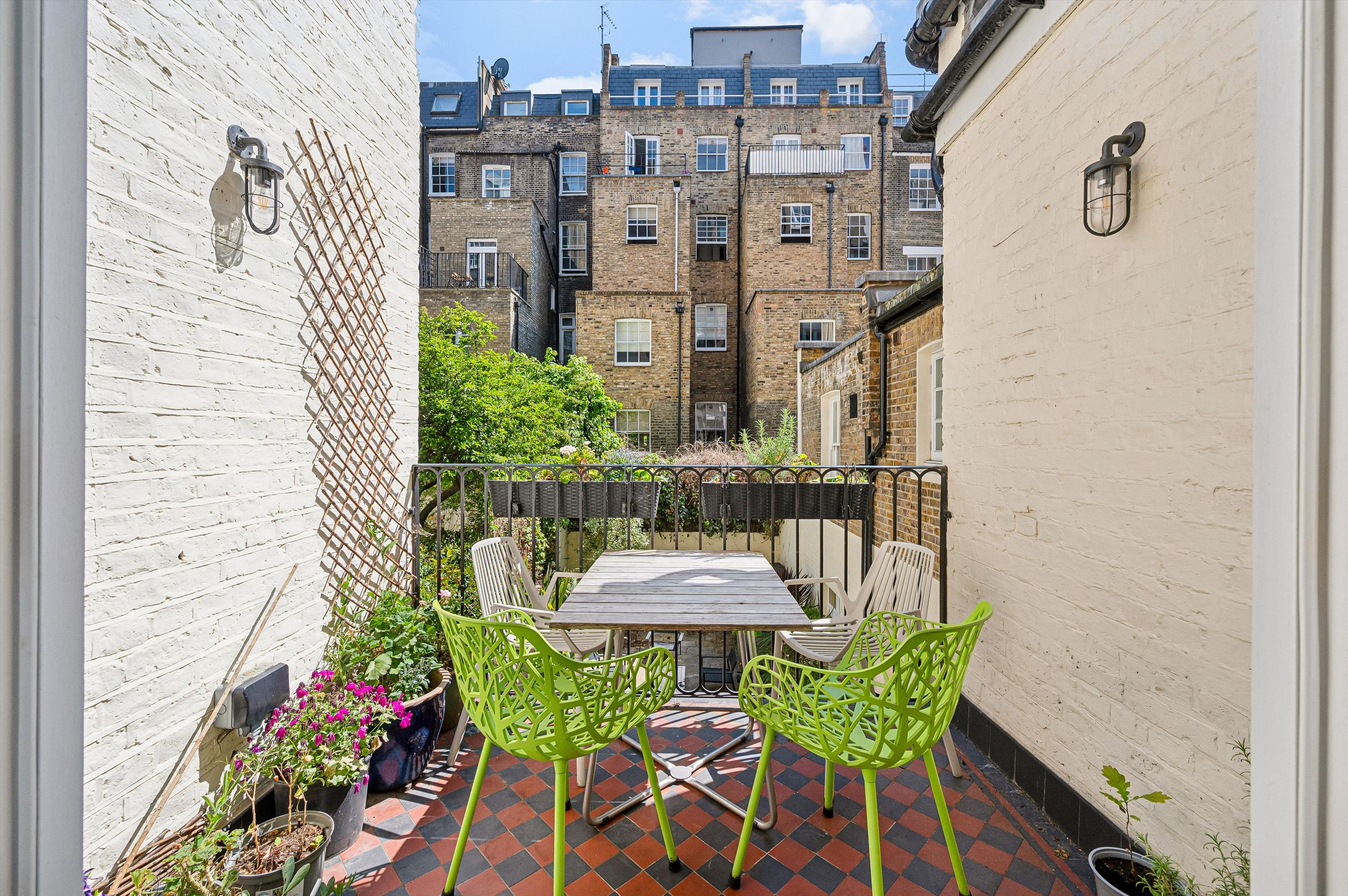 Warwick Square, London SW1V