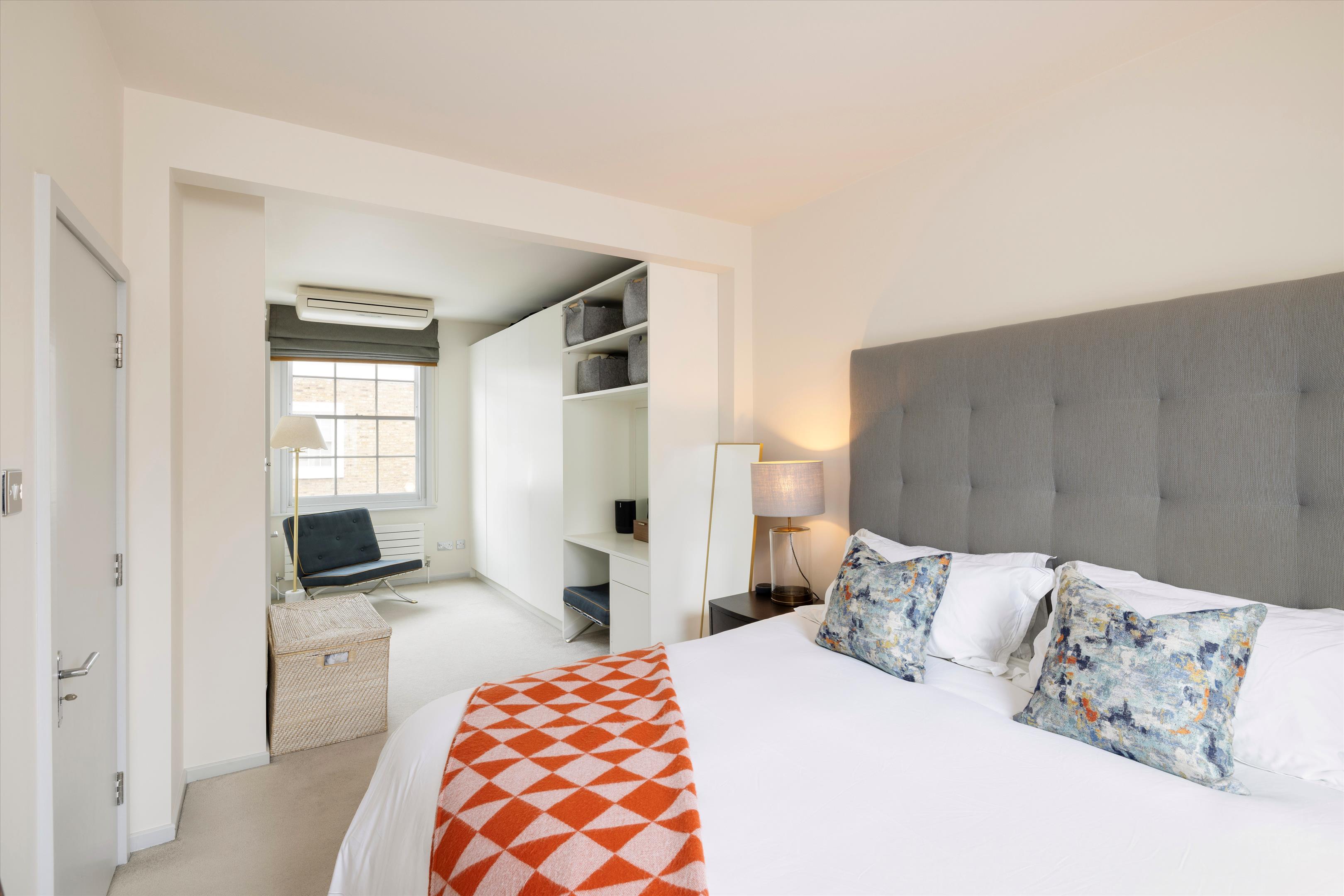 First Street, London SW3