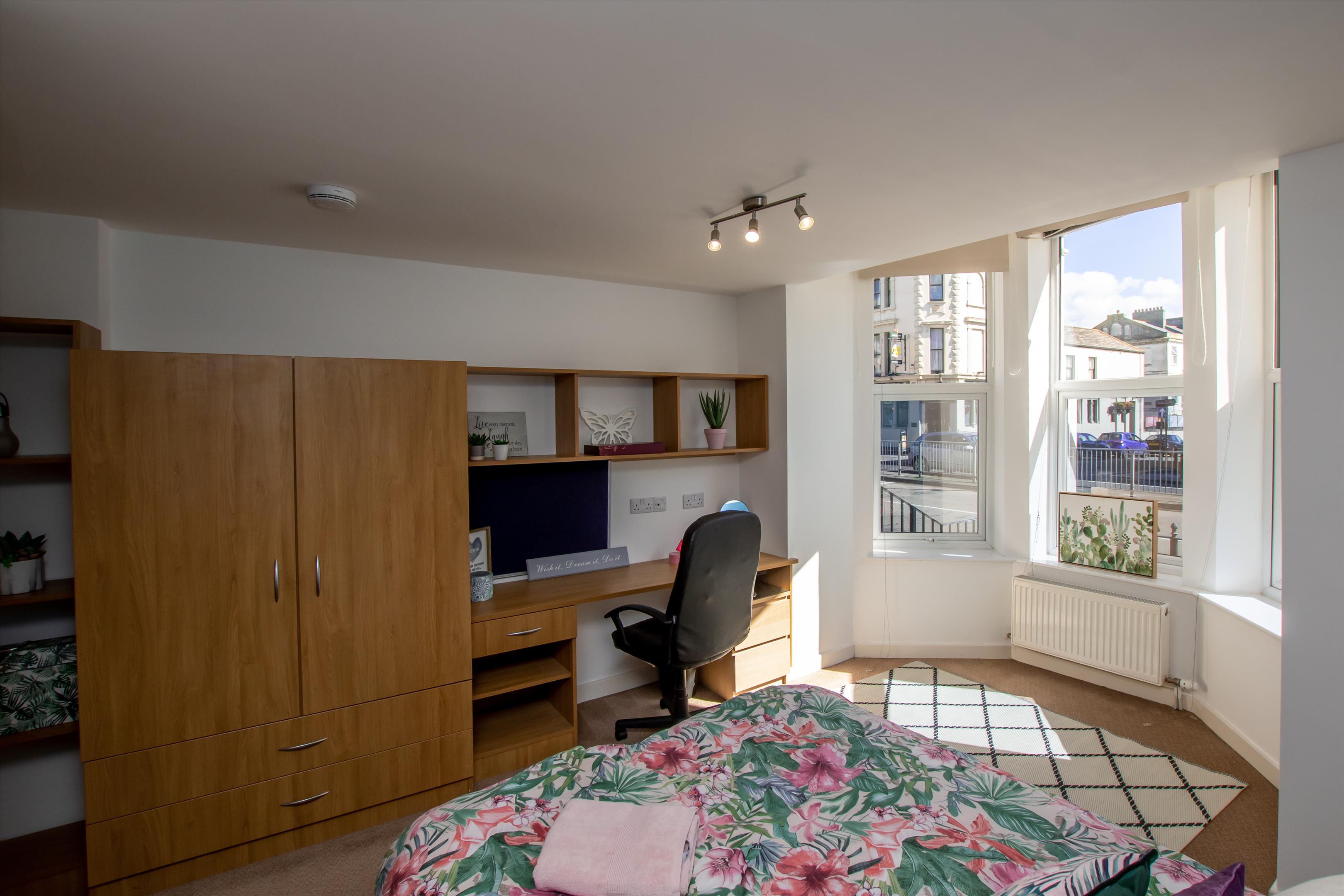 Mutley Plain, Plymouth, Devon PL4