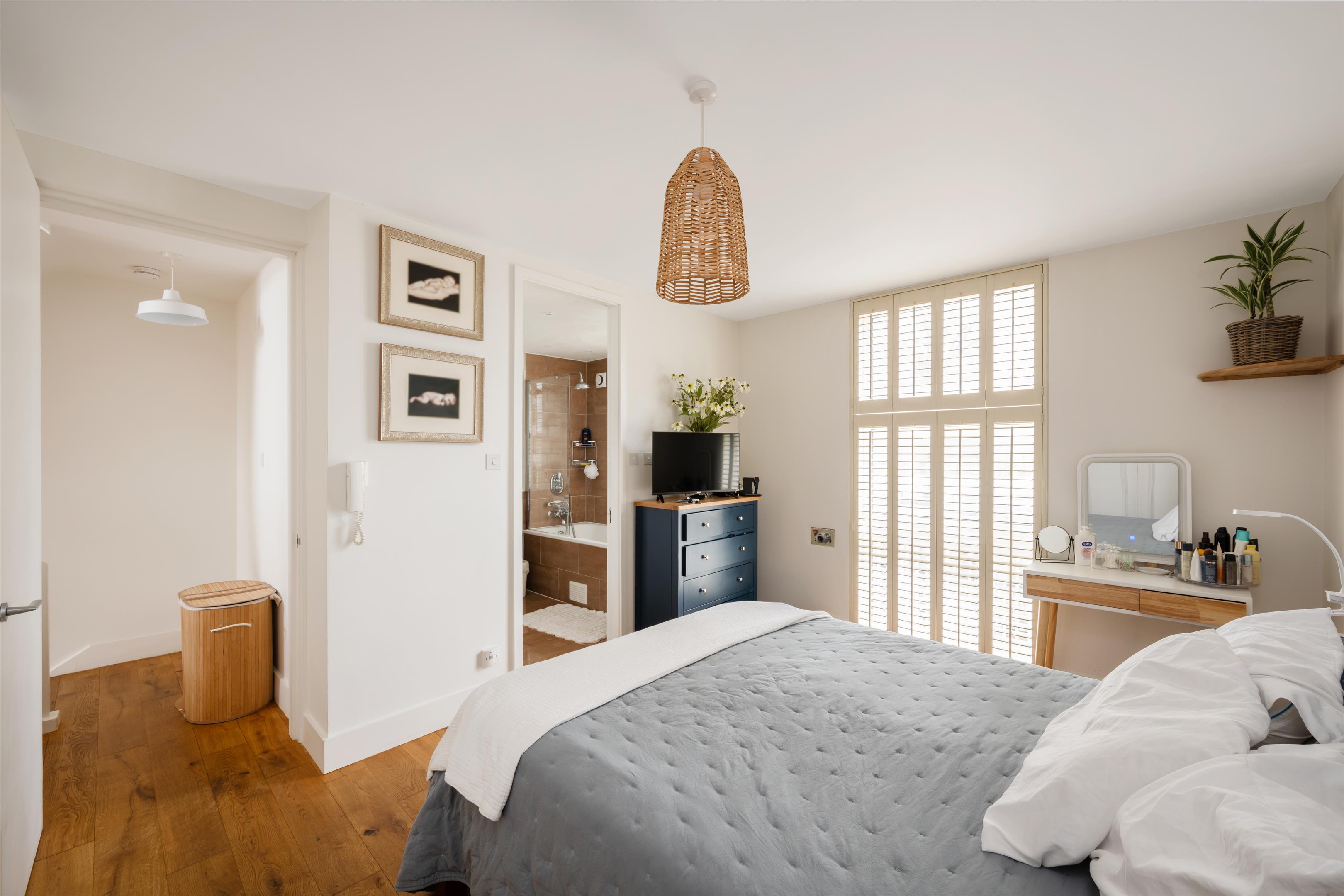Quickswood, London NW3