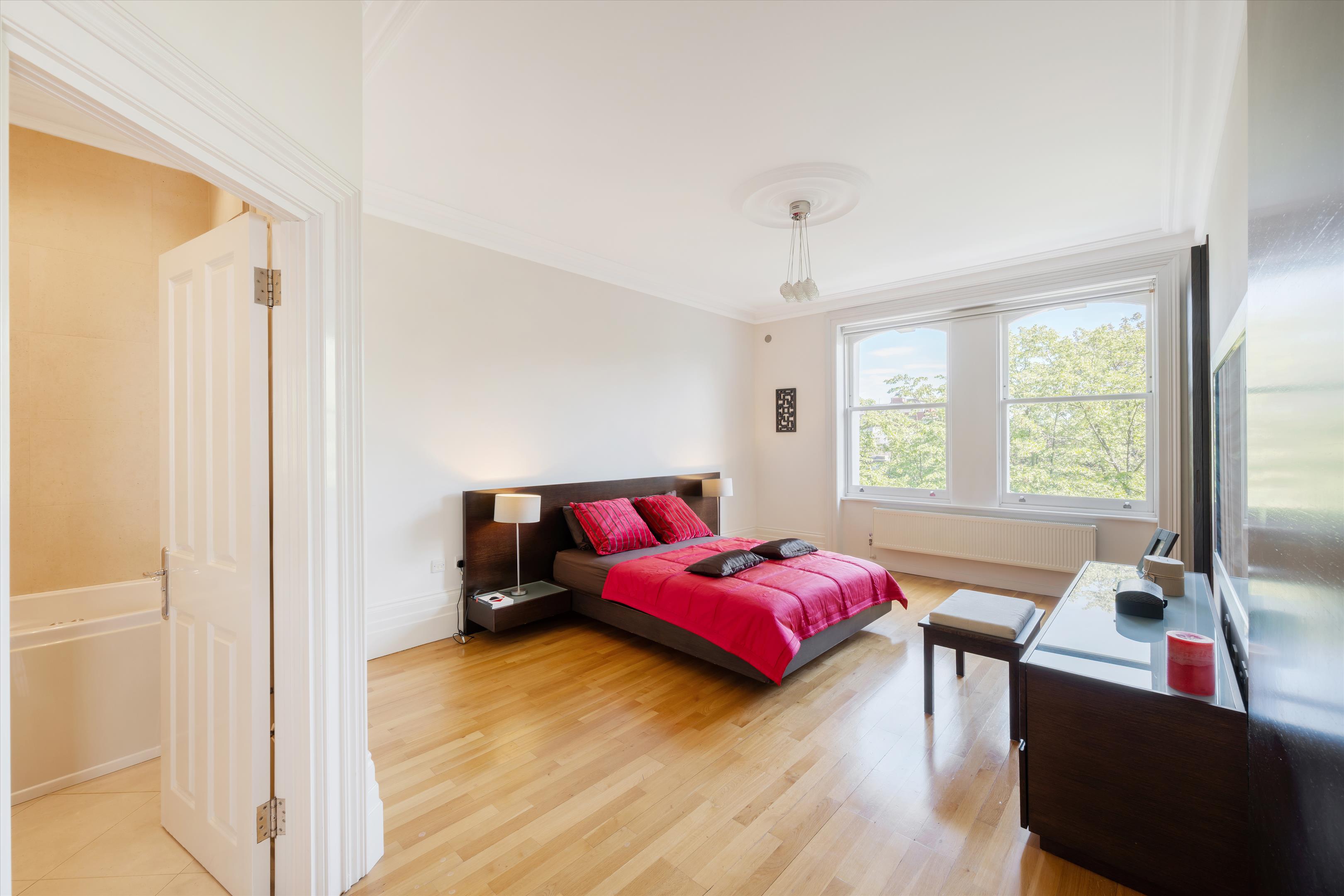 Belsize Avenue, London NW3