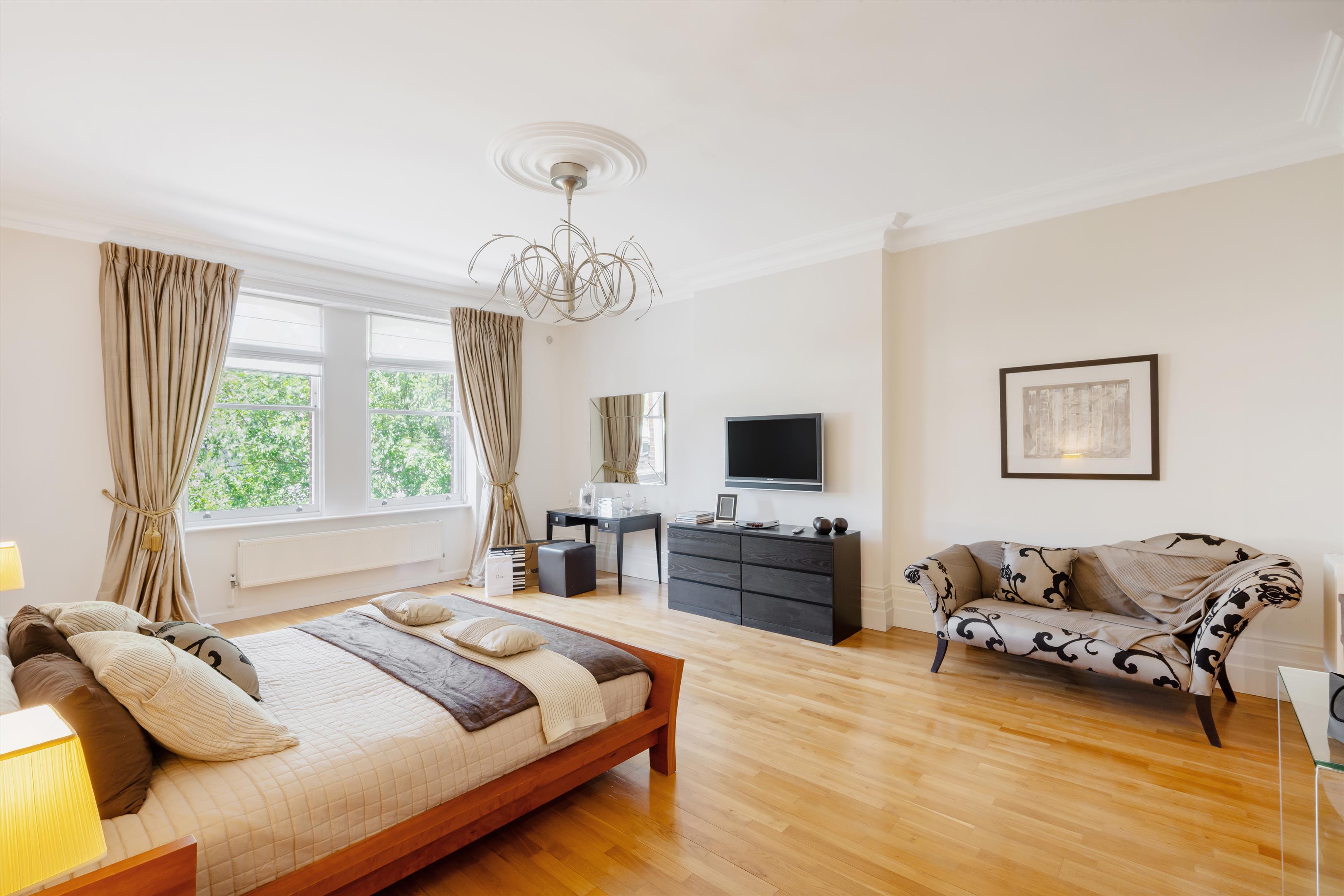 Belsize Avenue, London NW3