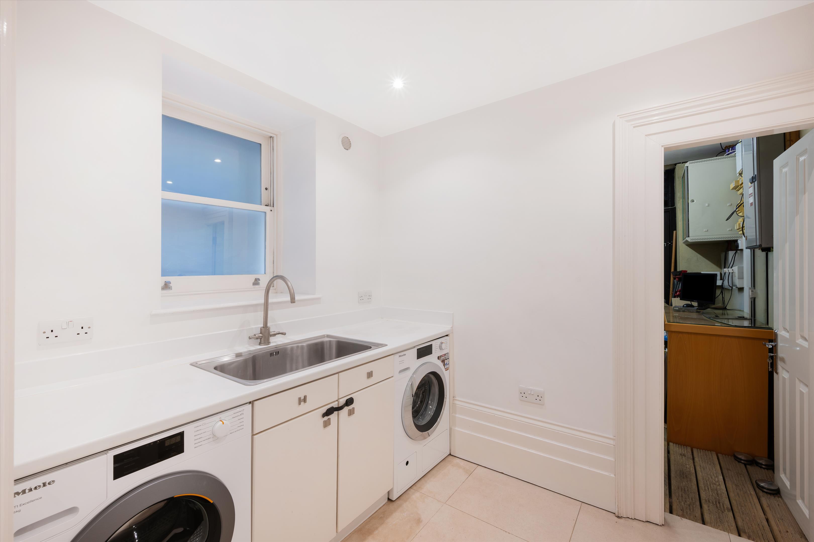 Belsize Avenue, London NW3