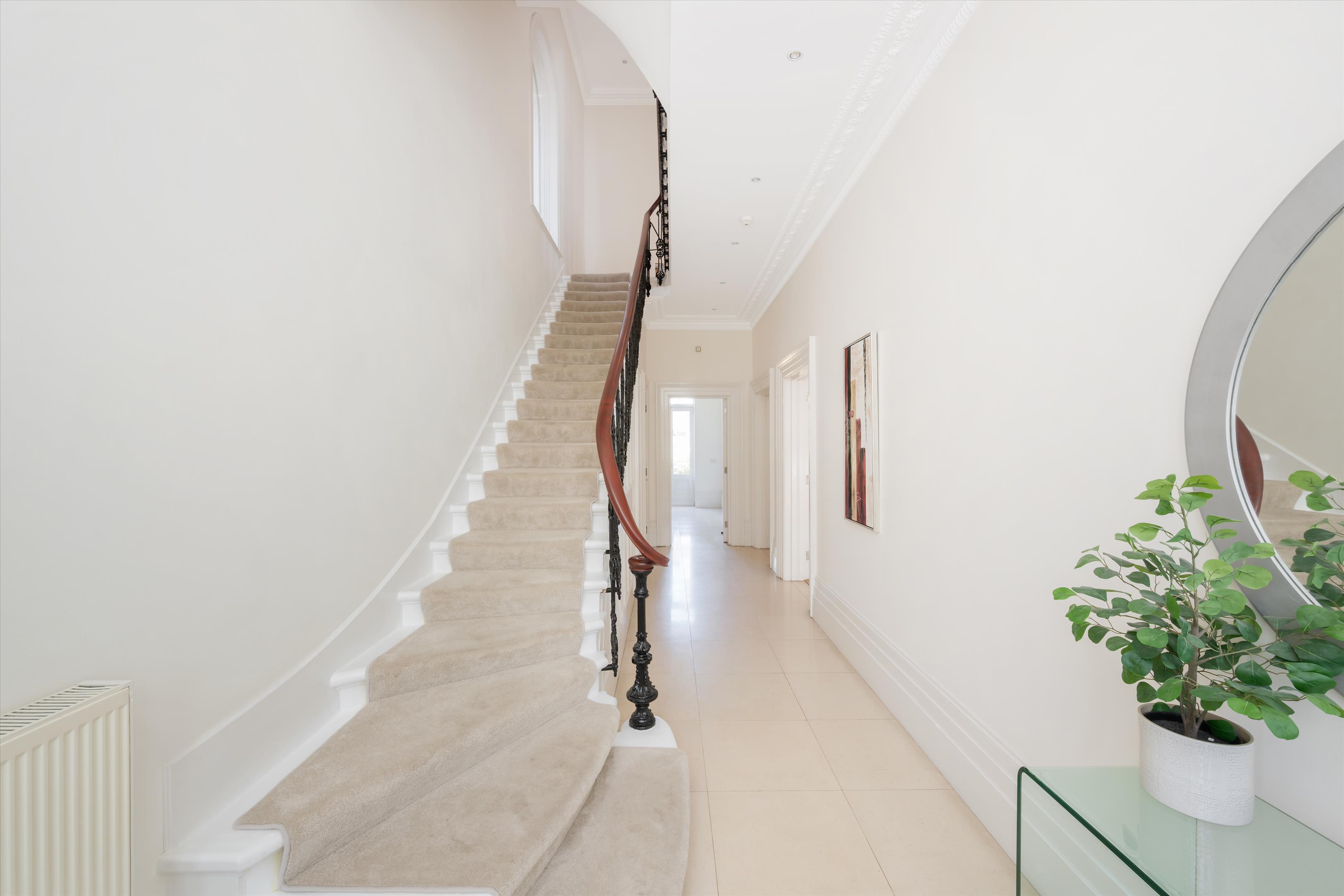 Belsize Avenue, London NW3
