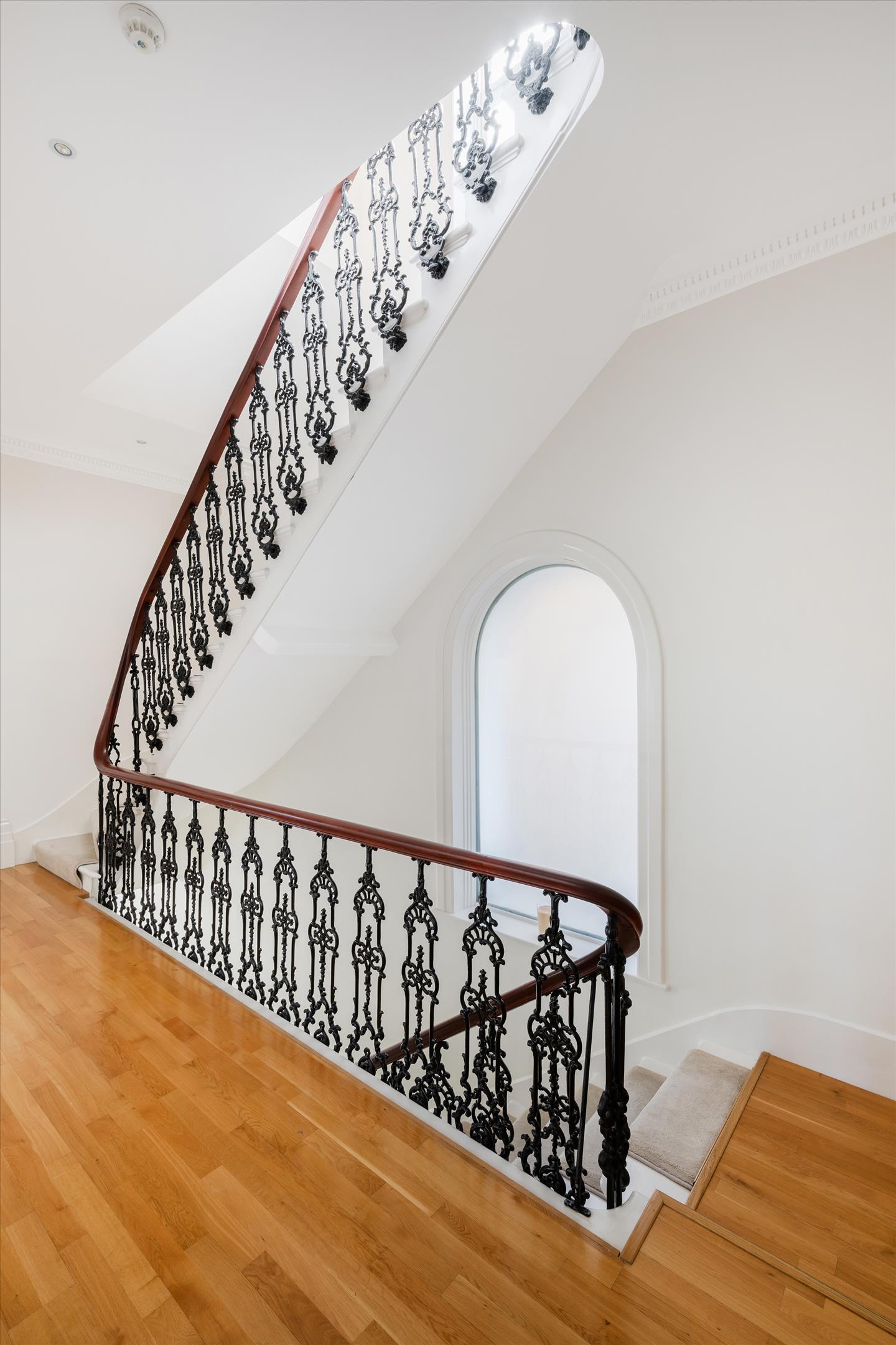 Belsize Avenue, London NW3