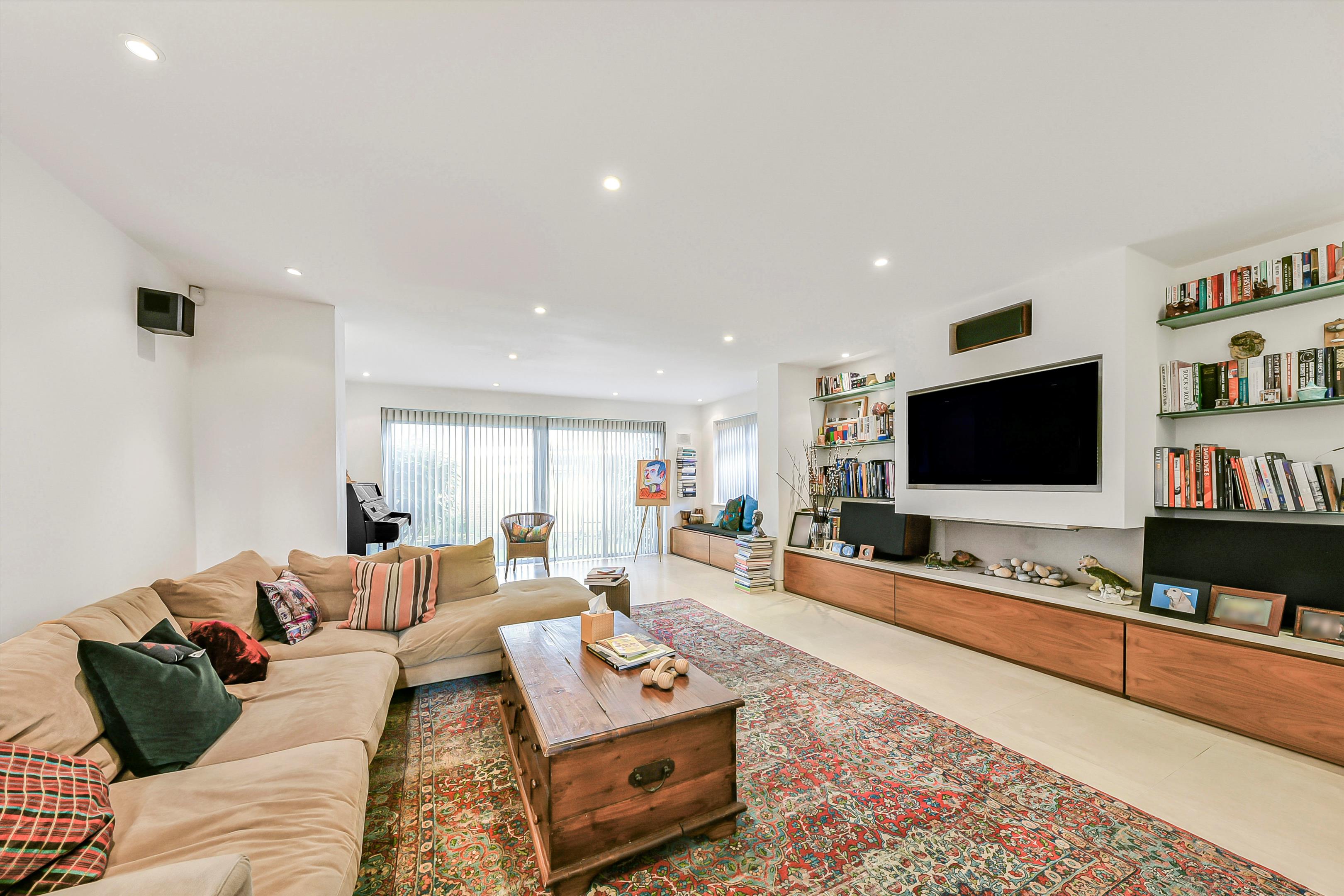 Meadowbank, London NW3