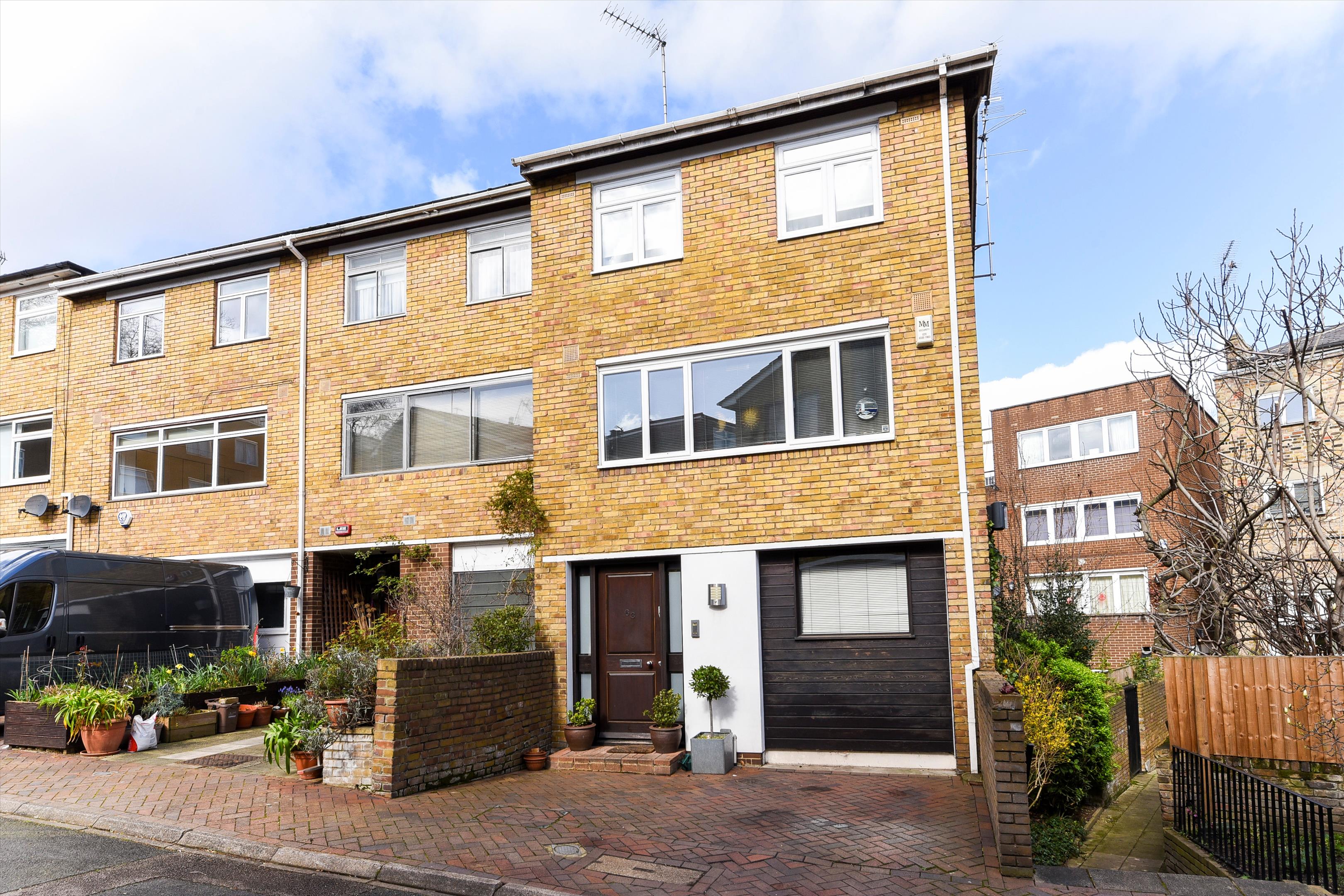 Meadowbank, London NW3