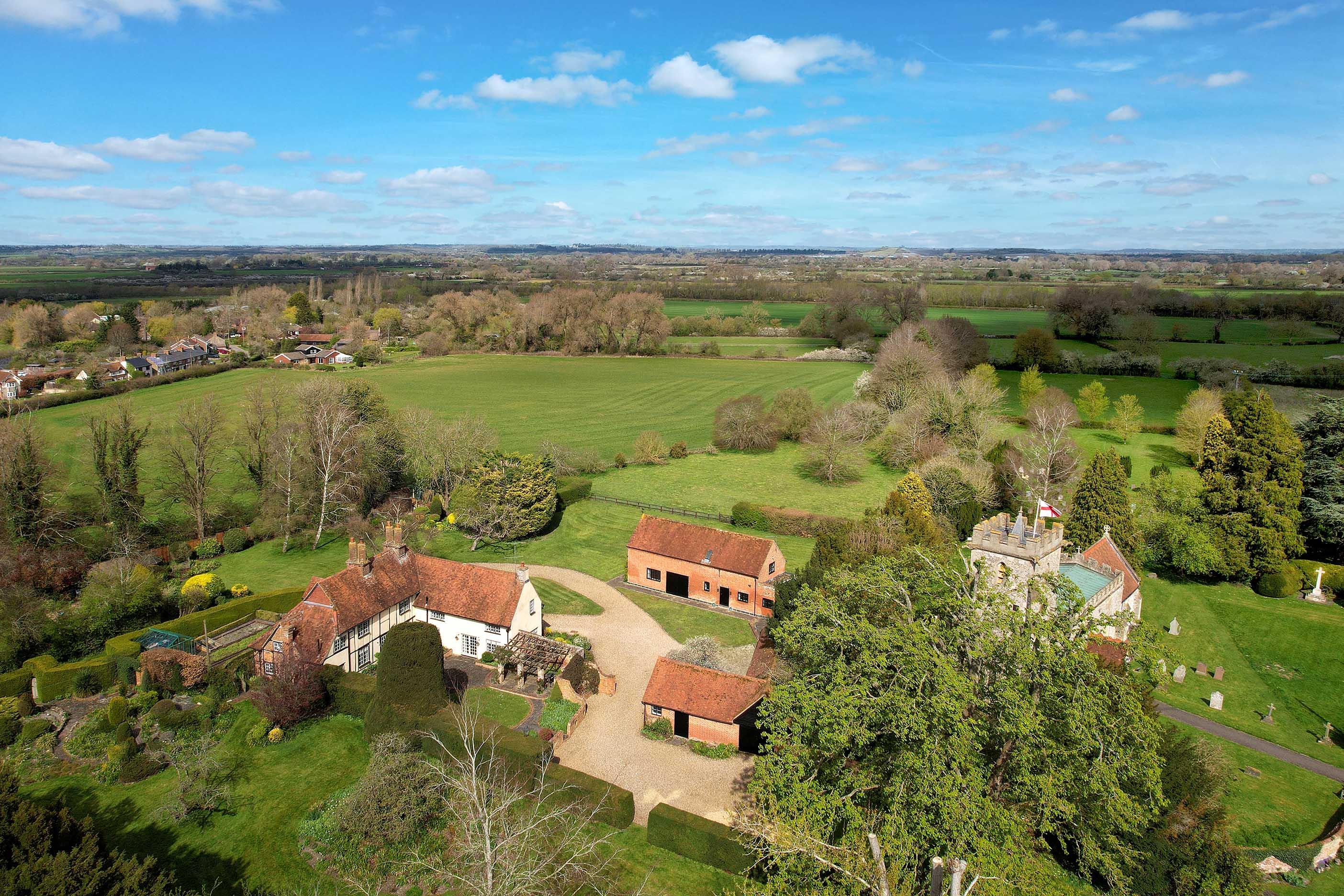 Buckland, Aylesbury, HP22