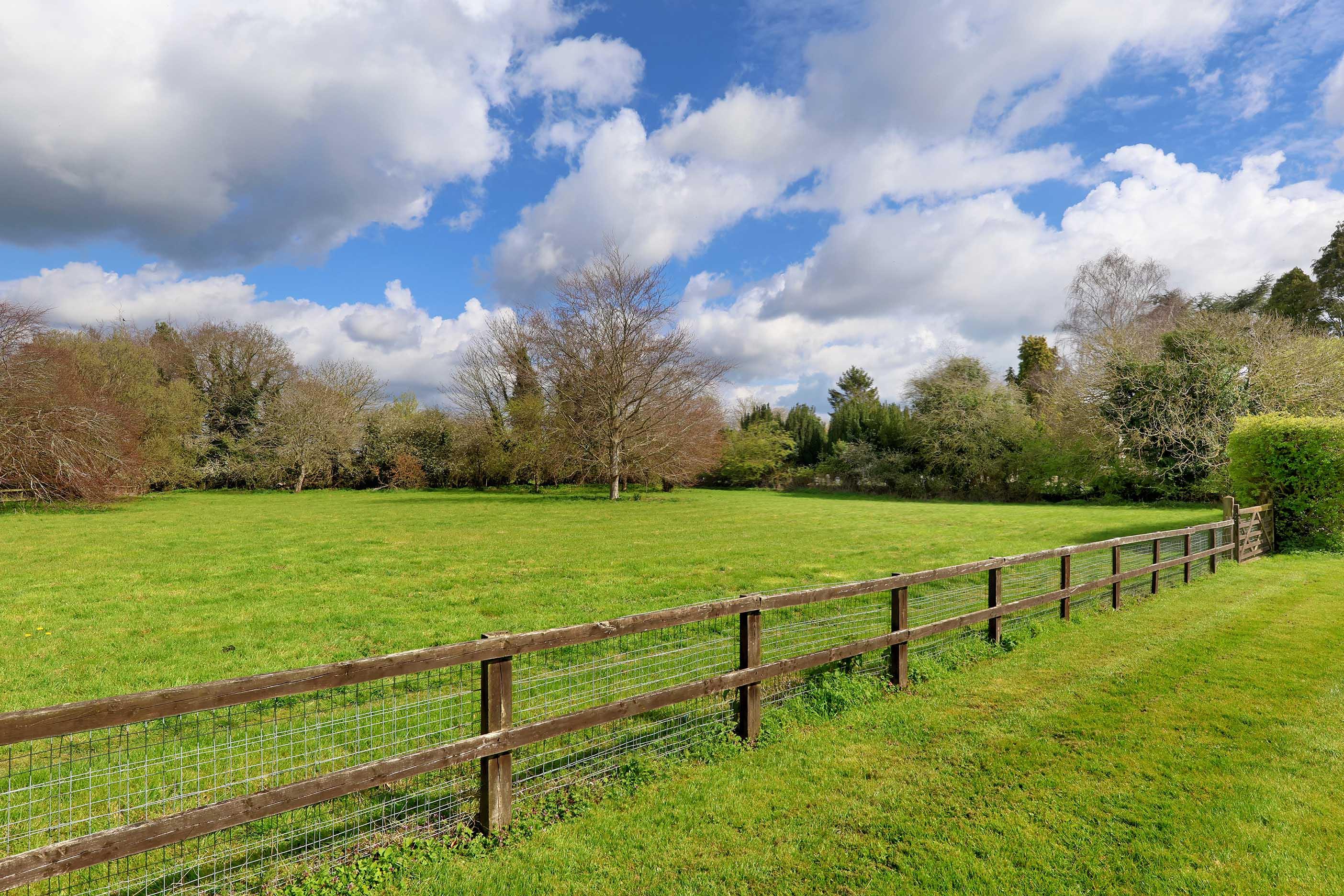 Buckland, Aylesbury, HP22