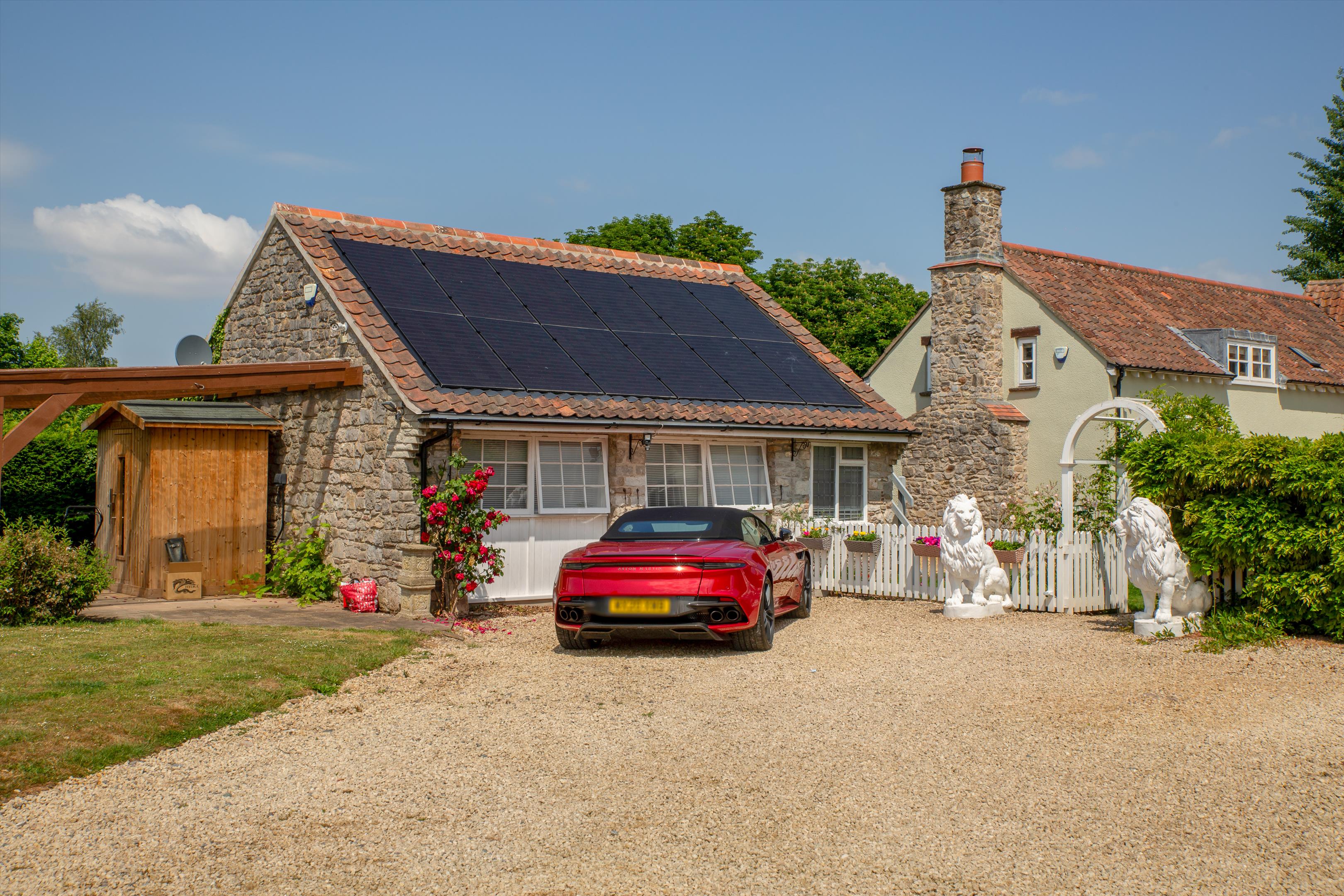 Lower Tockington Road, Tockington, Bristol, BS32