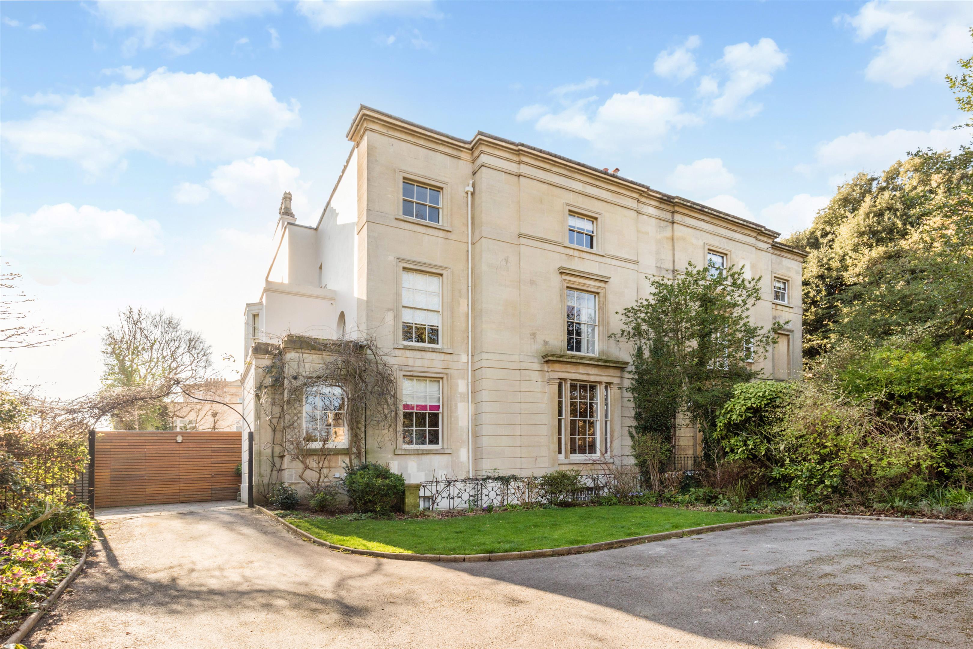 Pembroke Road, Clifton, Bristol BS8