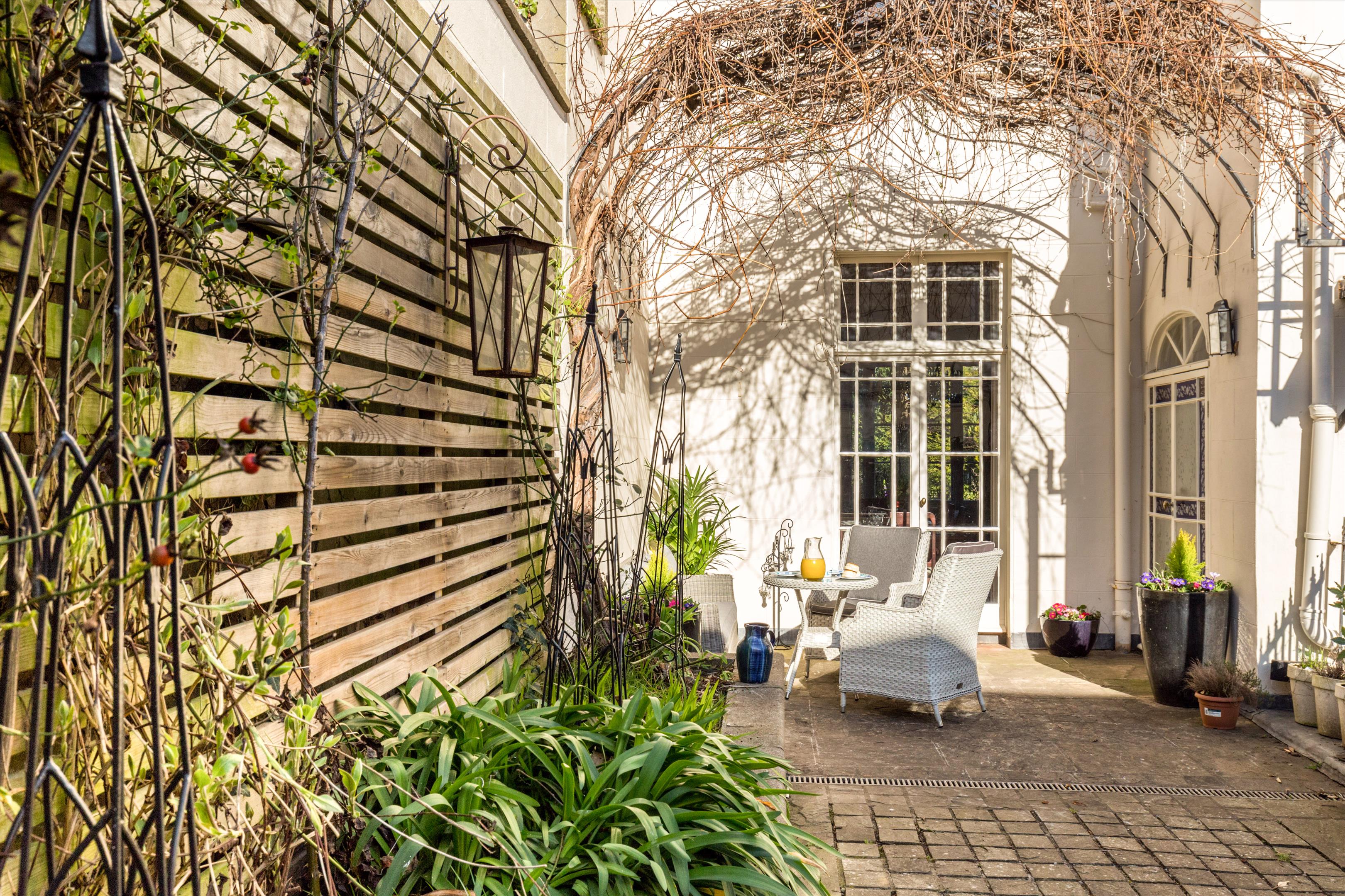 Pembroke Road, Clifton, Bristol BS8