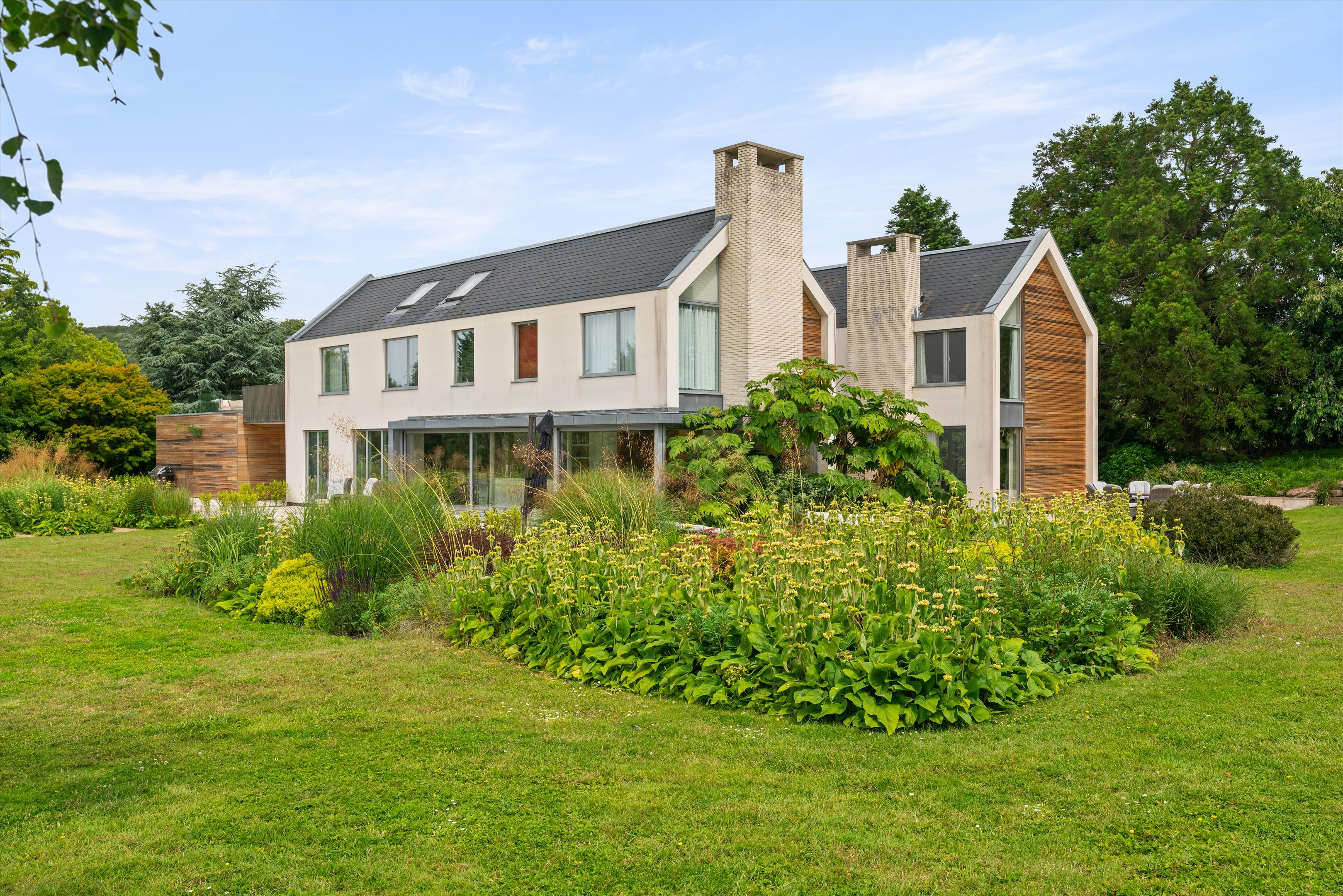 Stone-Edge Batch, Tickenham, Clevedon, Somerset BS21