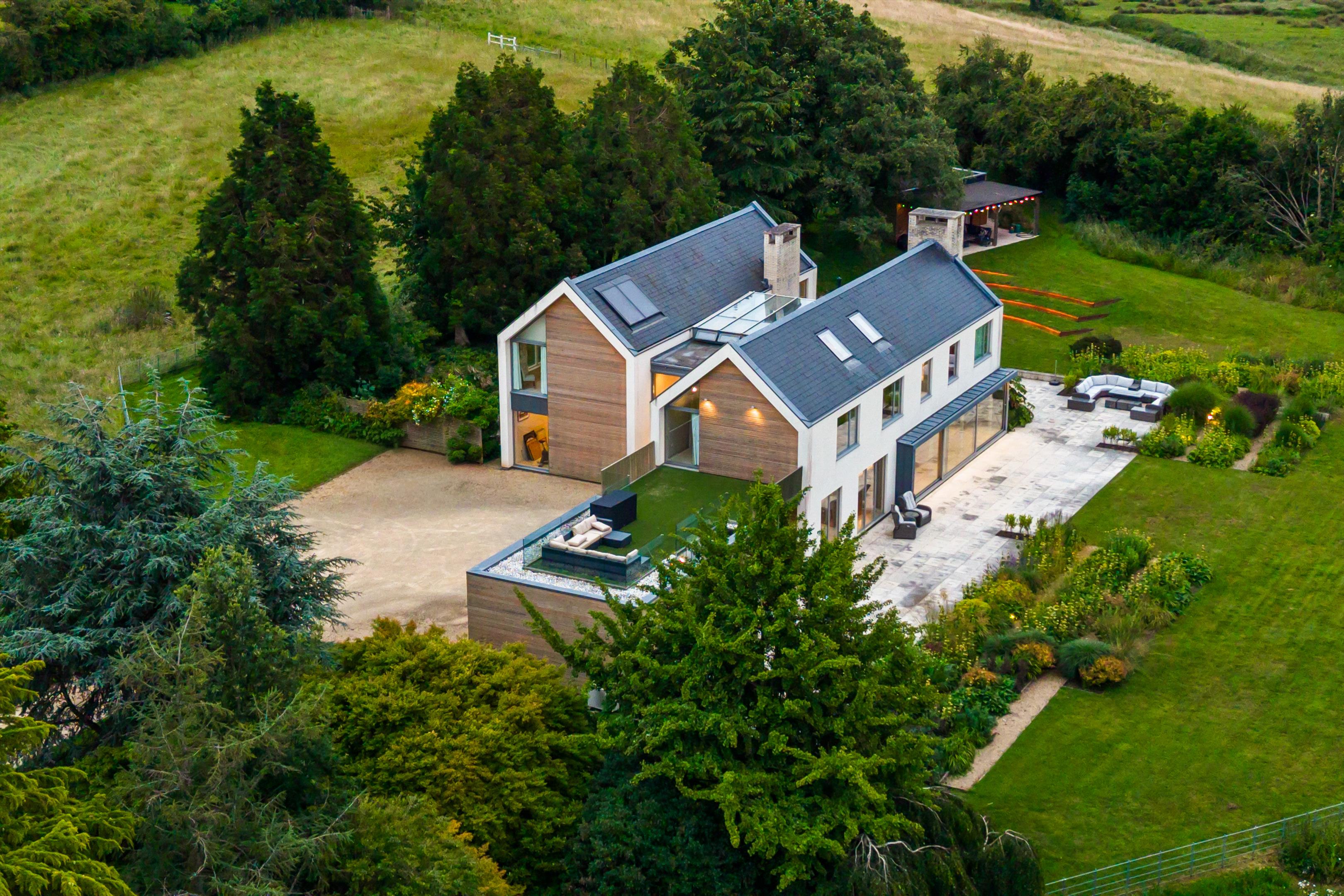 Stone-Edge Batch, Tickenham, Clevedon, Somerset BS21
