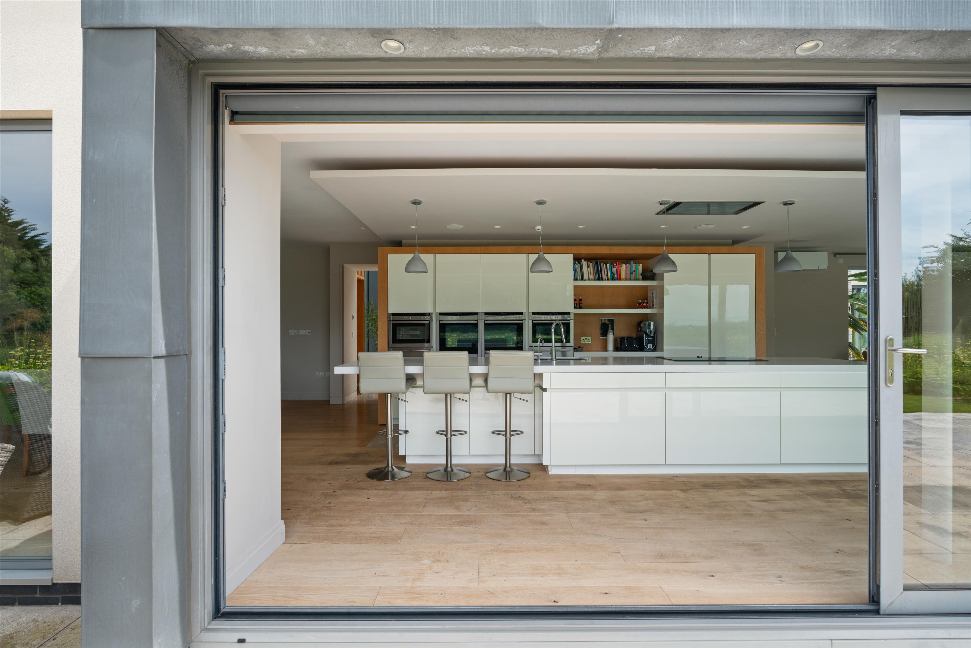 Stone-Edge Batch, Tickenham, Clevedon, Somerset BS21