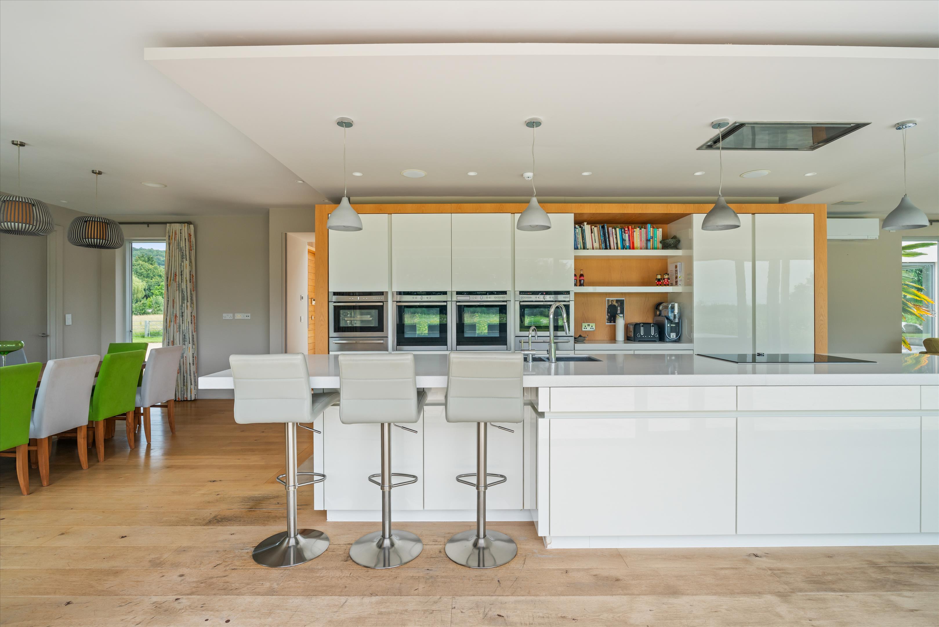 Stone-Edge Batch, Tickenham, Clevedon, Somerset BS21