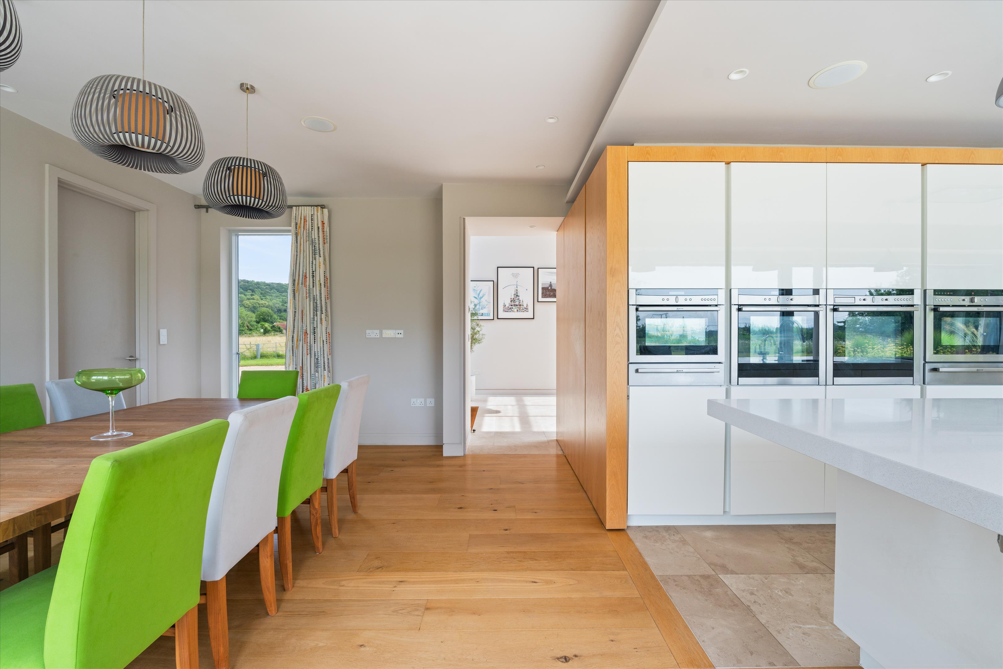 Stone-Edge Batch, Tickenham, Clevedon, Somerset BS21