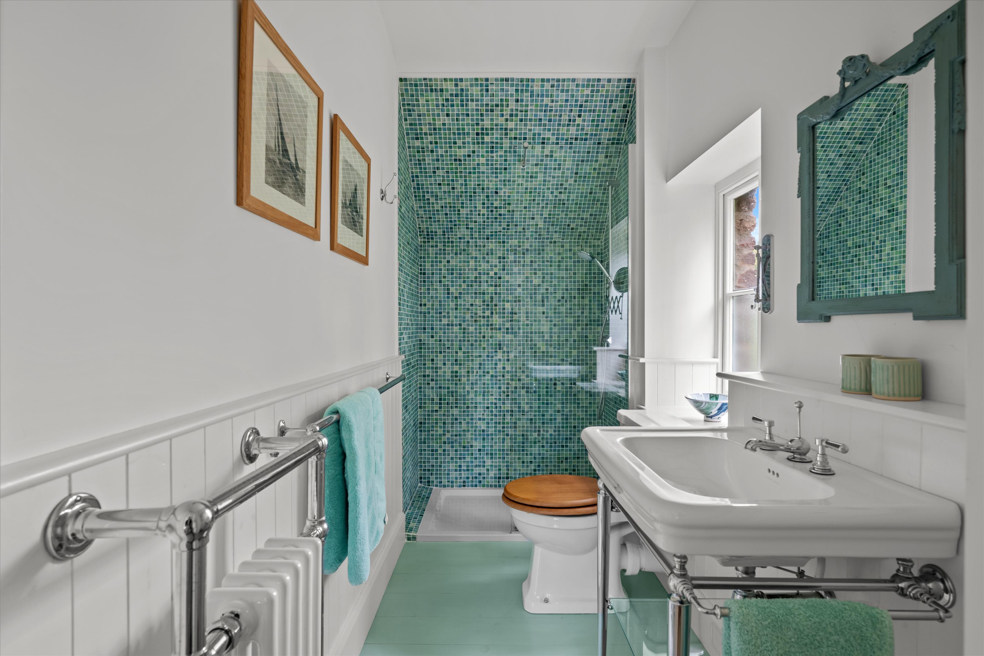 Church Lane, Lower Failand, Bristol, BS8
