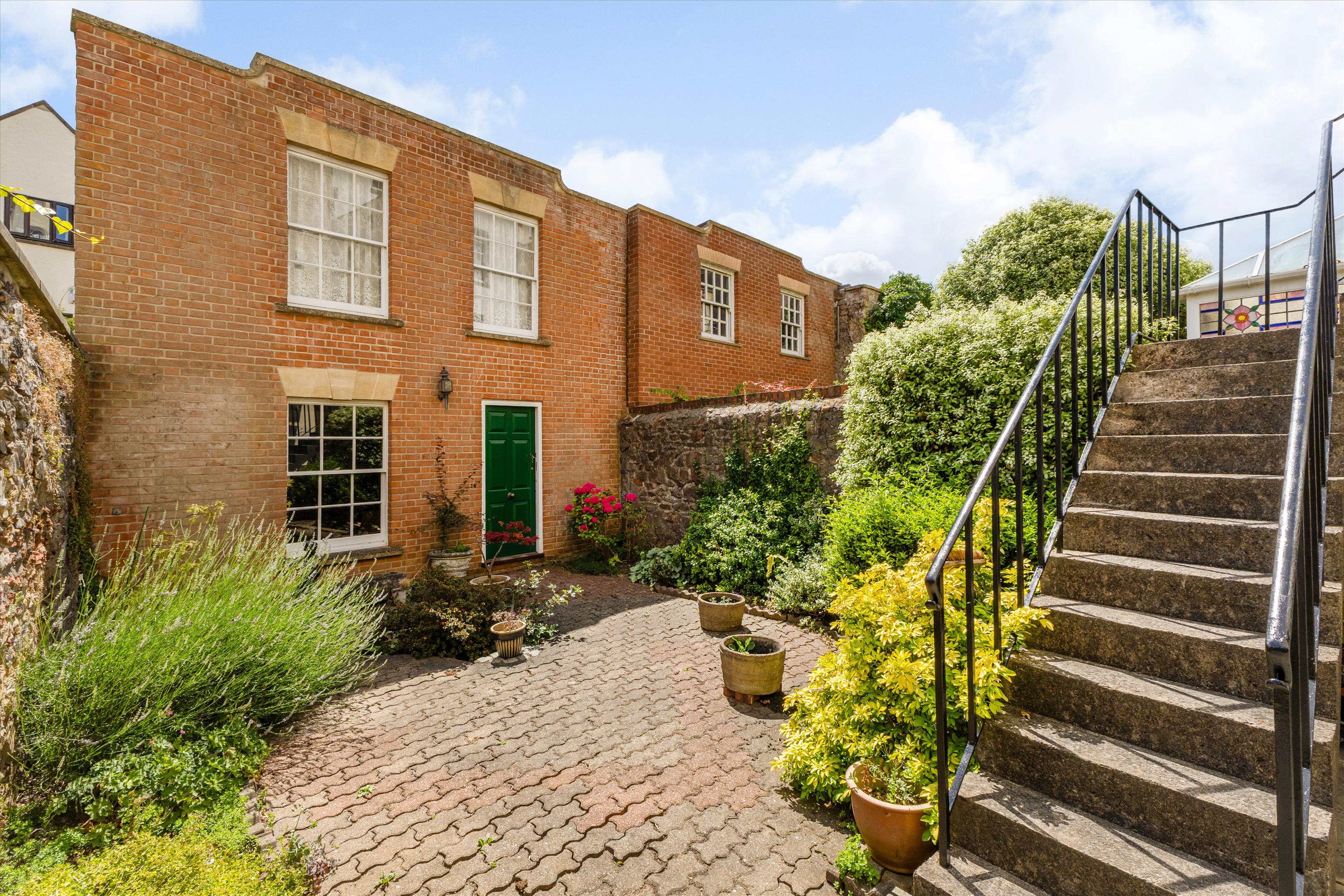 Vyvyan Terrace, Bristol, BS8.