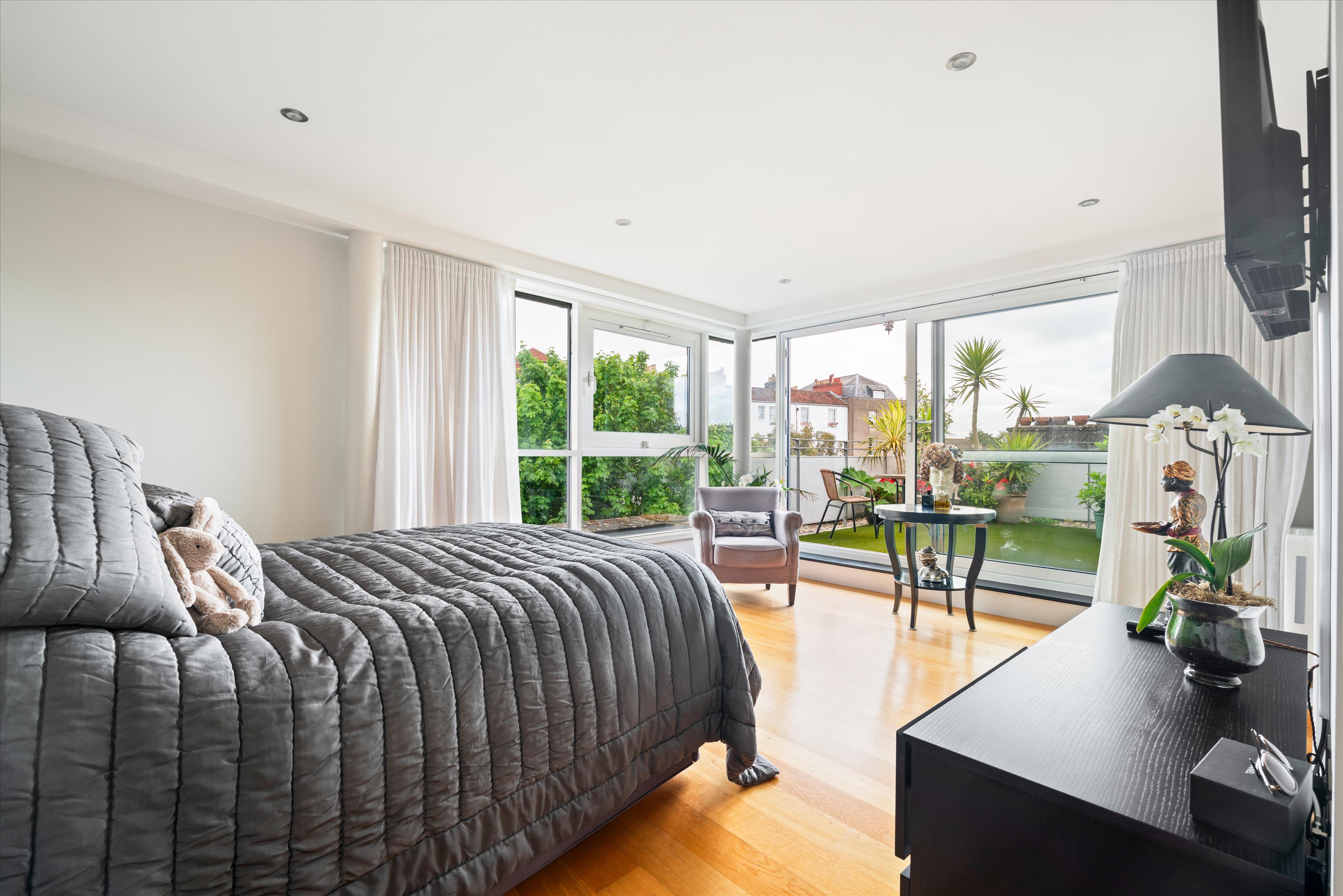 Merchants Road, Clifton, Bristol BS8
