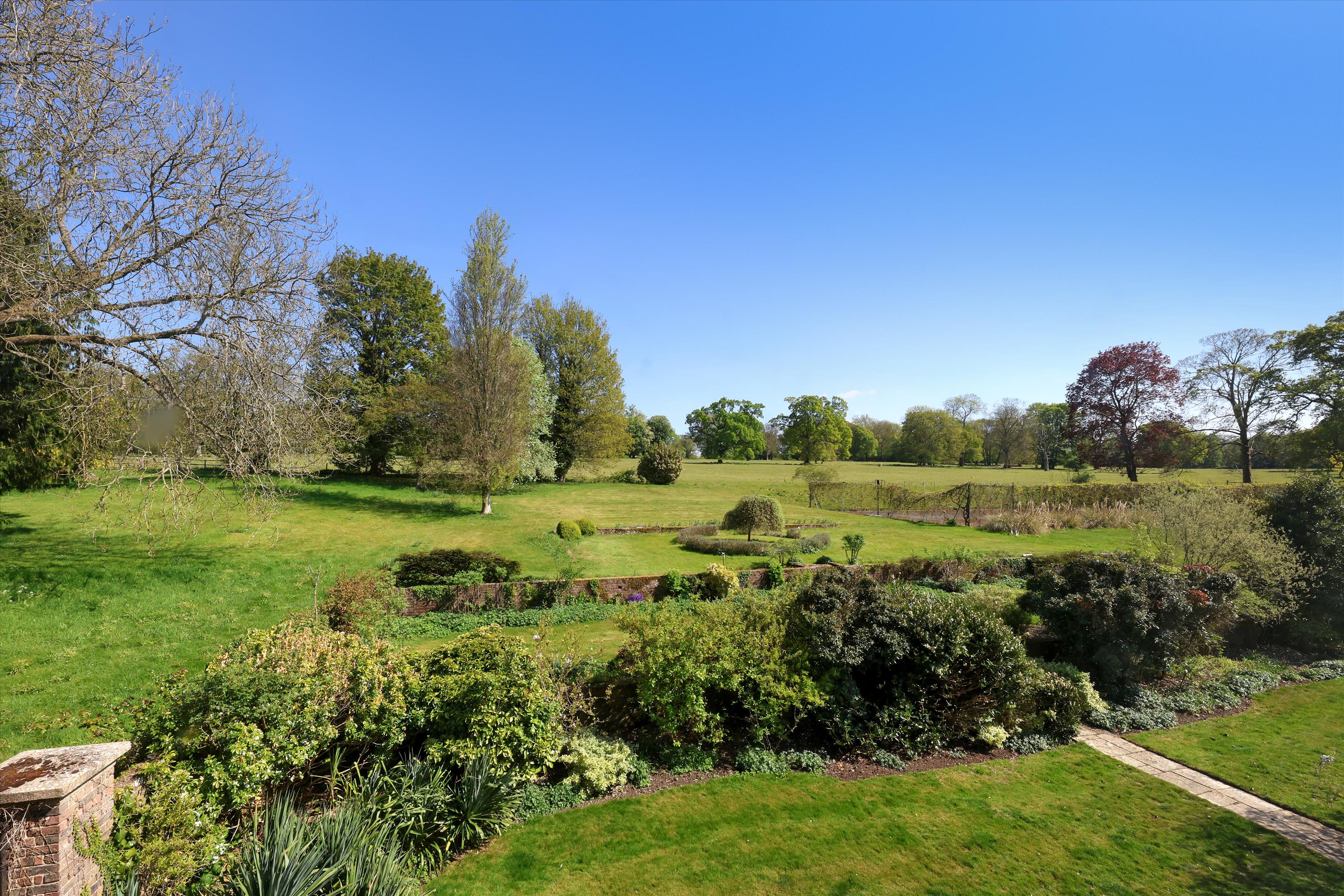 South Warnborough, Hampshire, RG29.