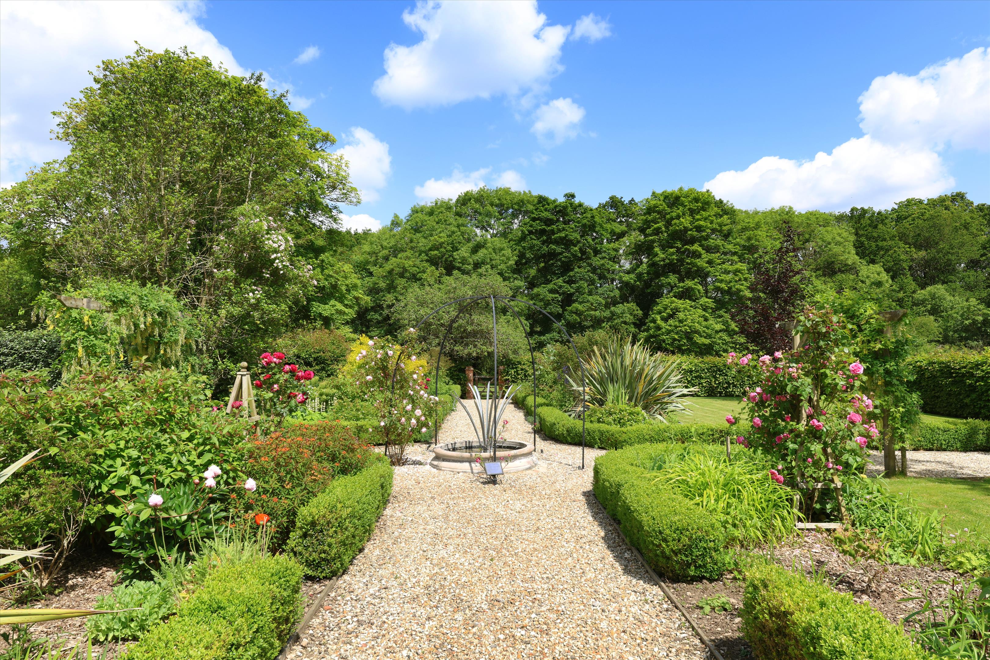 Great Rye Farm, Rye Common, Odiham, Hampshire RG29