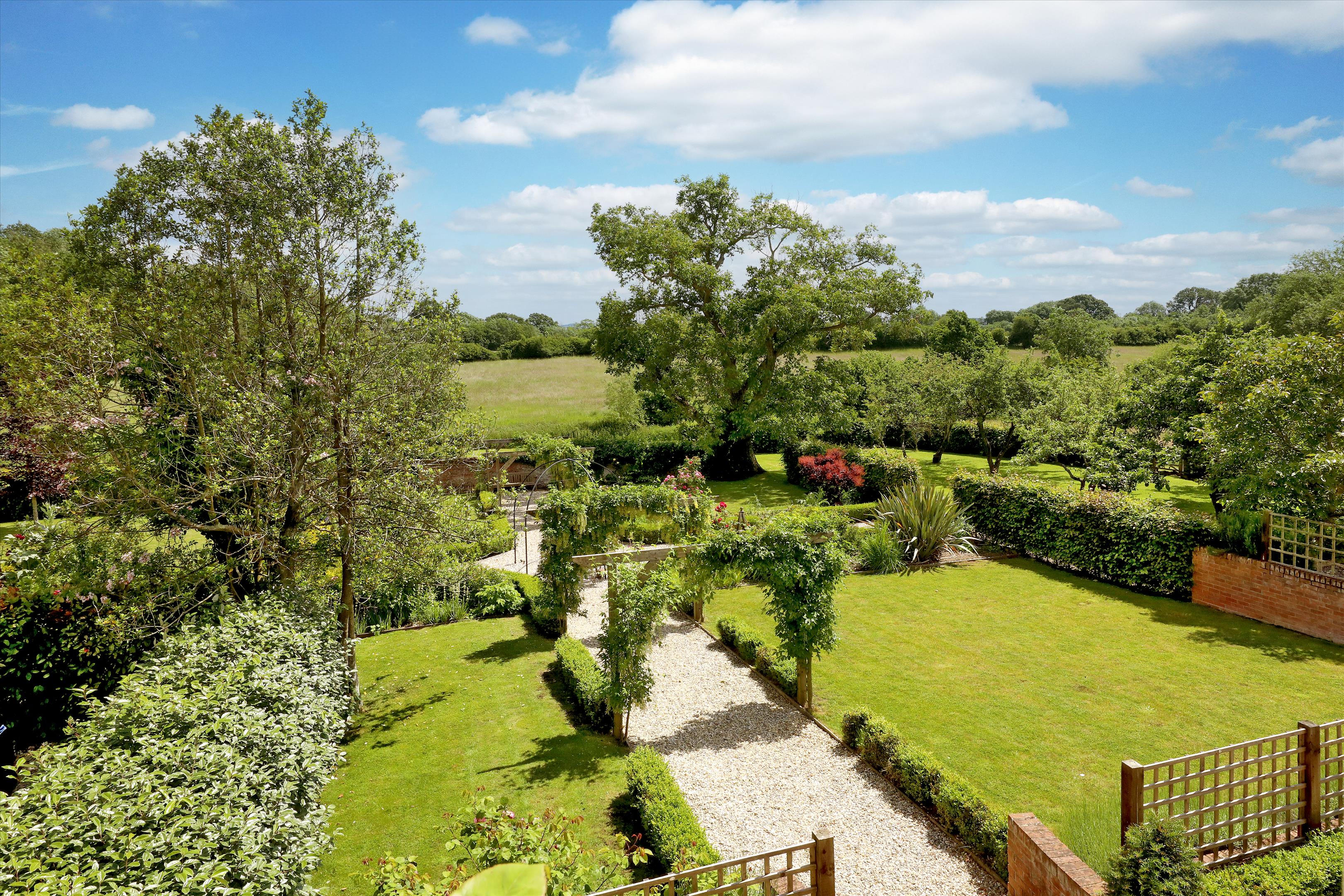 Great Rye Farm, Rye Common, Odiham, Hampshire RG29