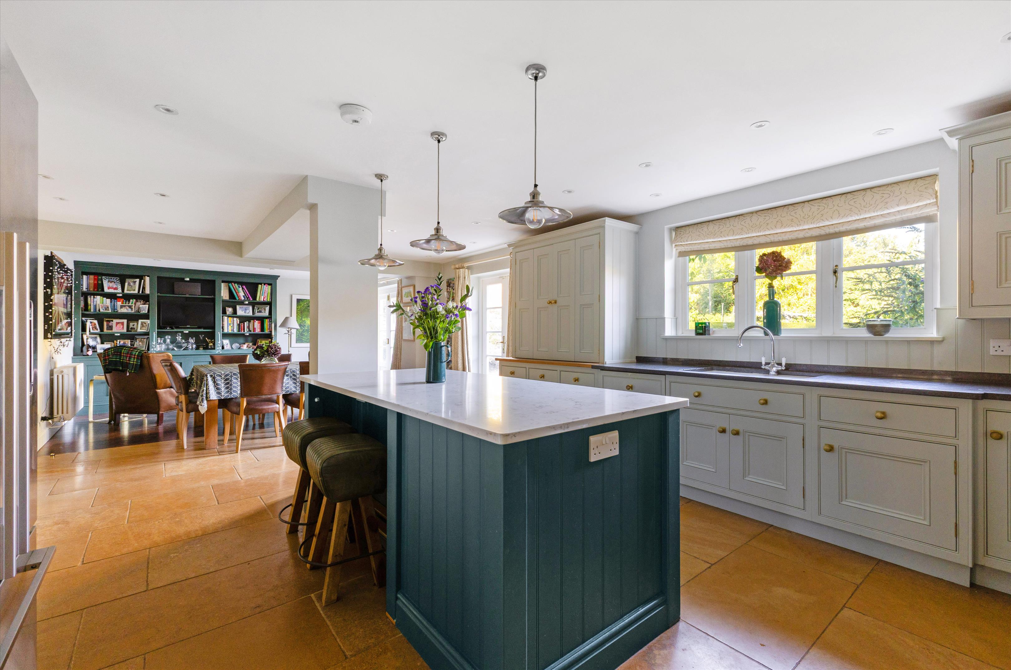 Avenue Road, Shalden, Alton, Hampshire, GU34