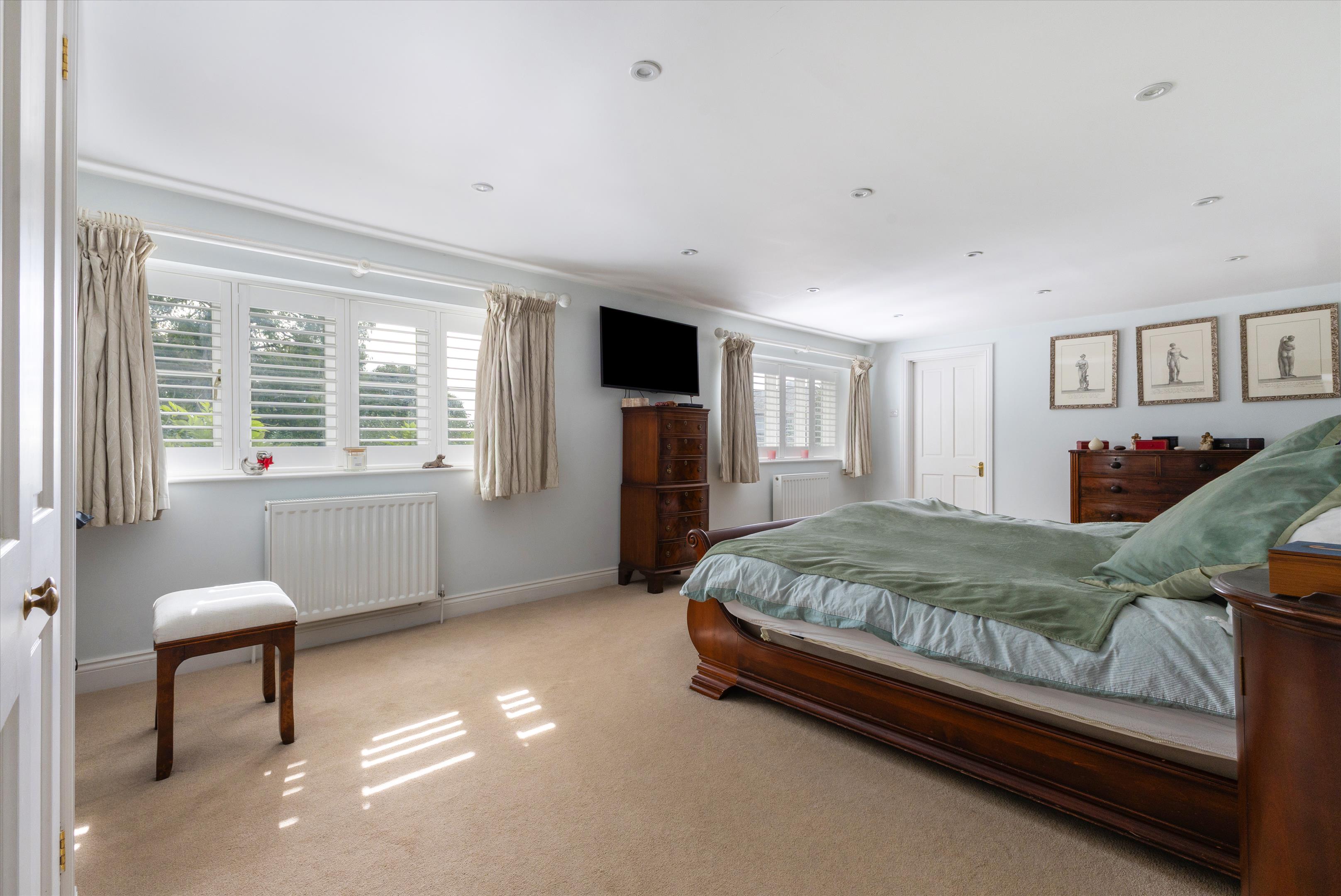 Avenue Road, Shalden, Alton, Hampshire, GU34