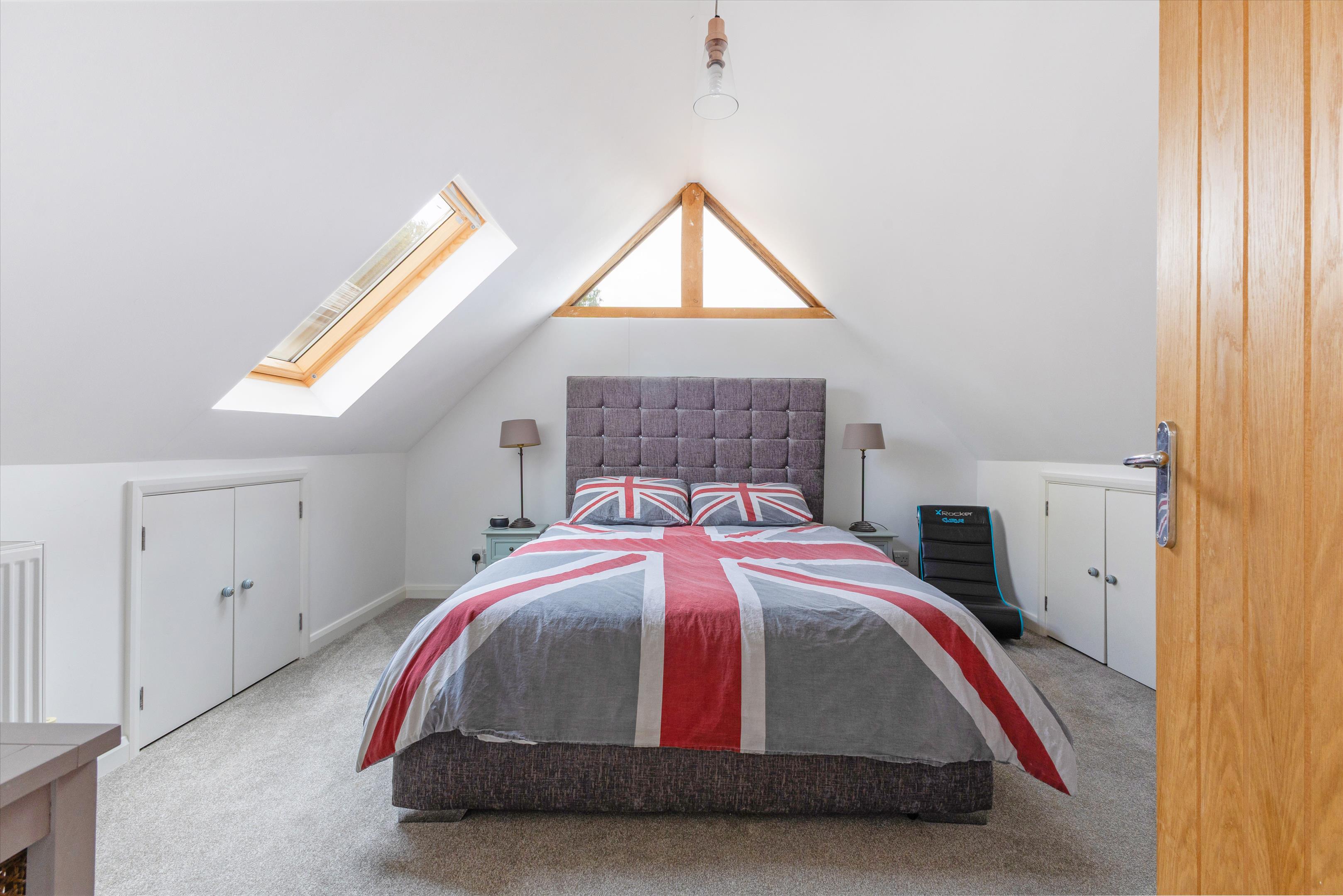 Avenue Road, Shalden, Alton, Hampshire, GU34