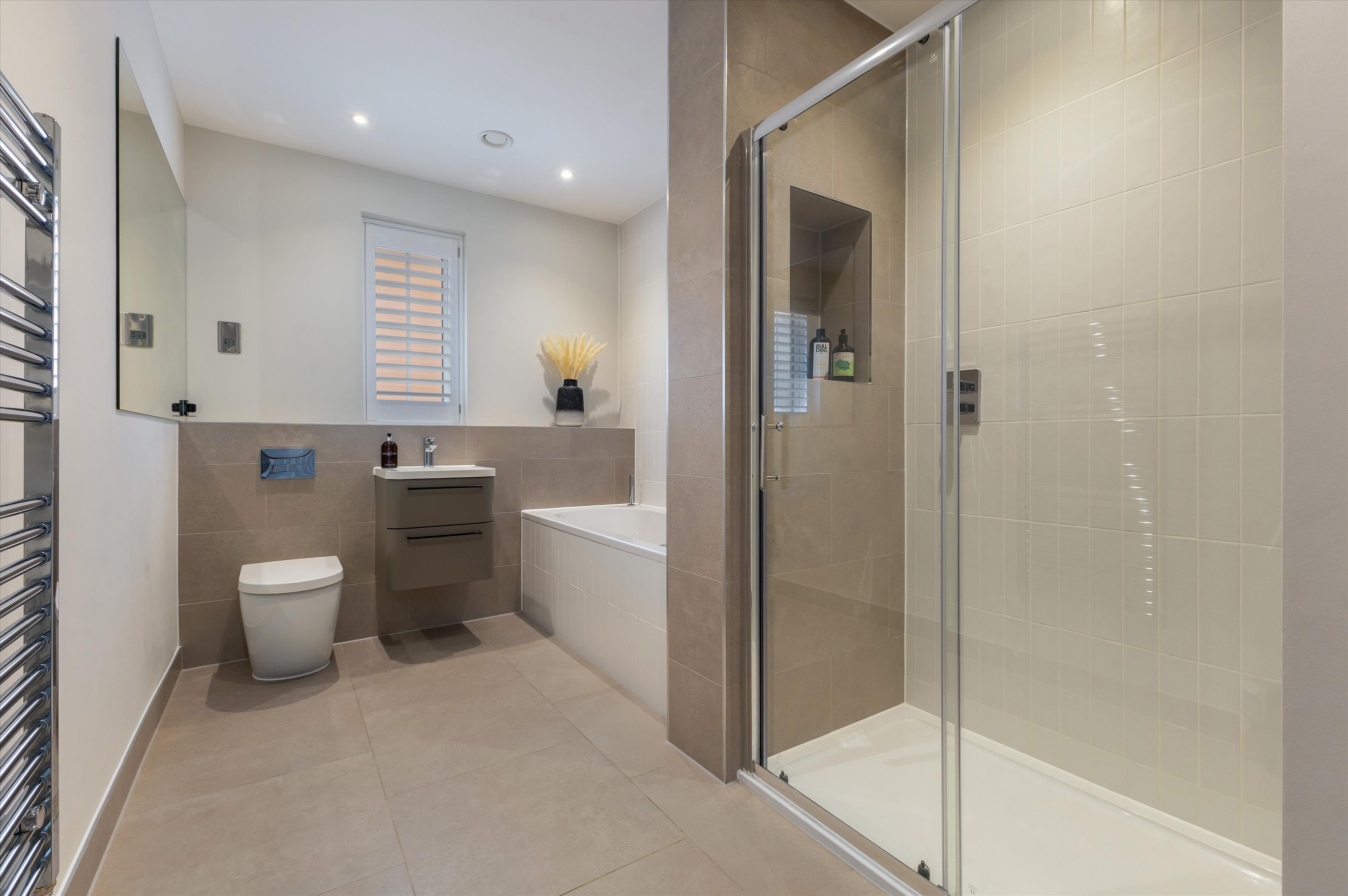 Holme Hill, Upton Grey, Basingstoke, Hampshire, RG25