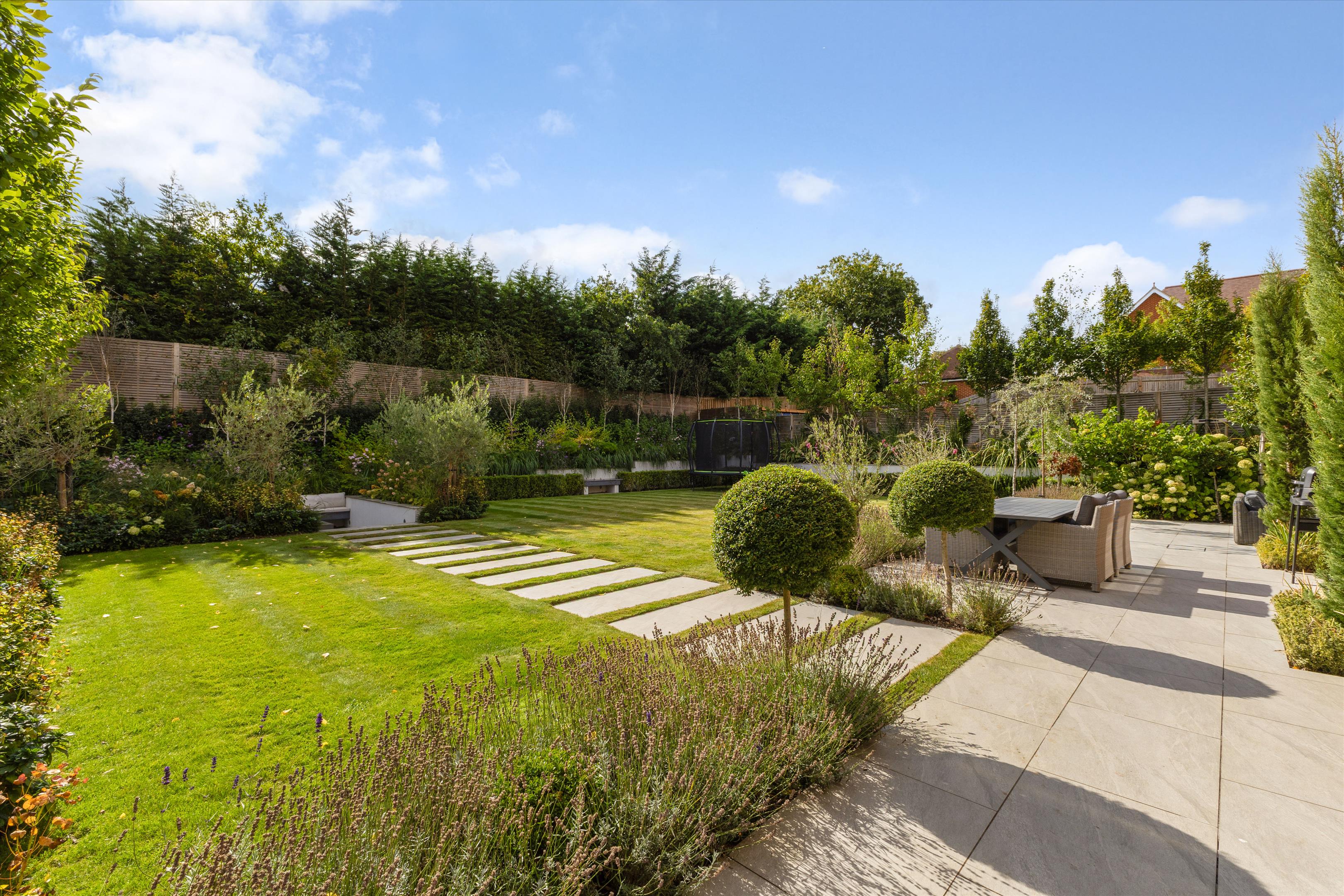 Holme Hill, Upton Grey, Basingstoke, Hampshire, RG25