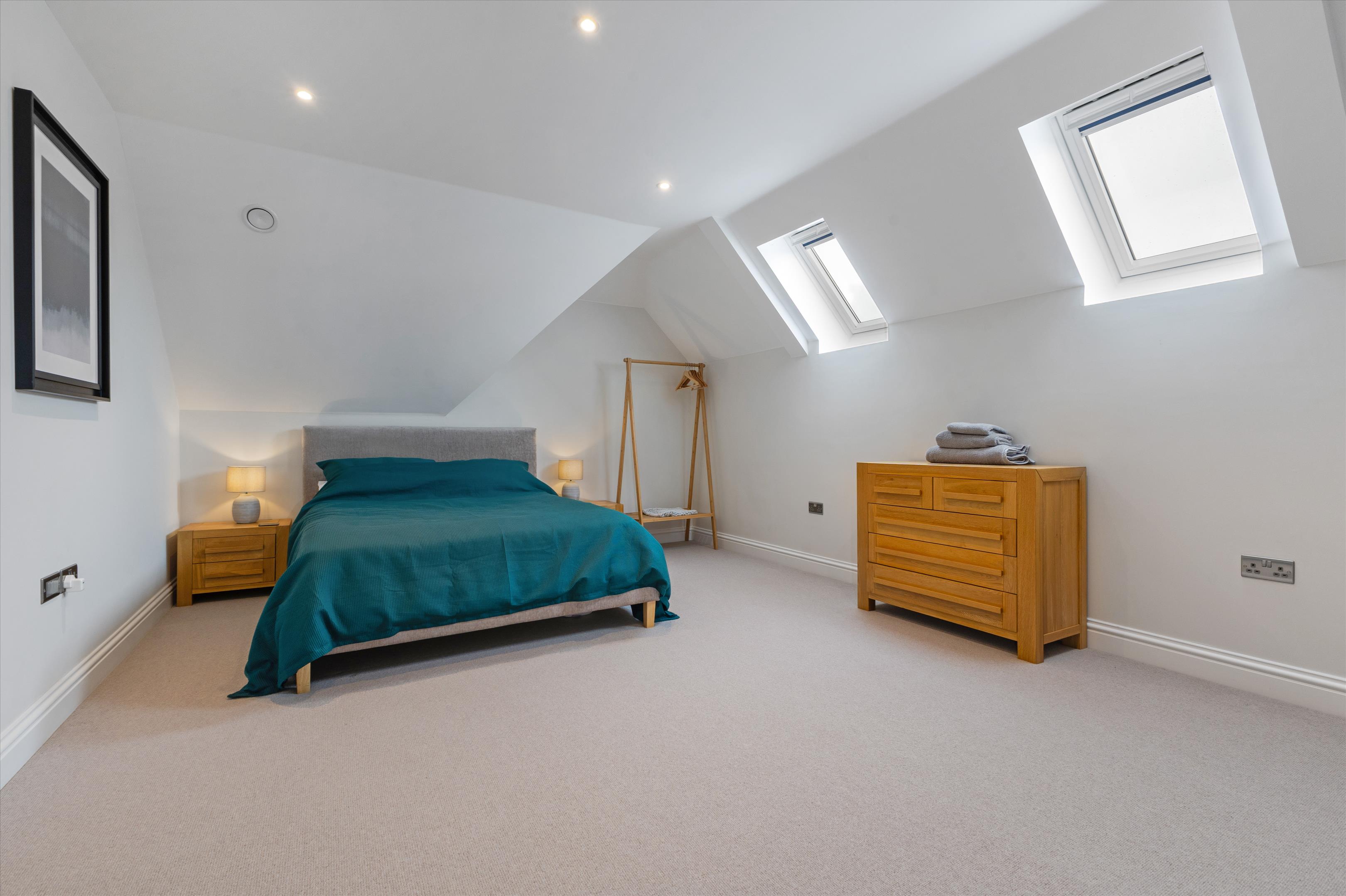 Holme Hill, Upton Grey, Basingstoke, Hampshire, RG25