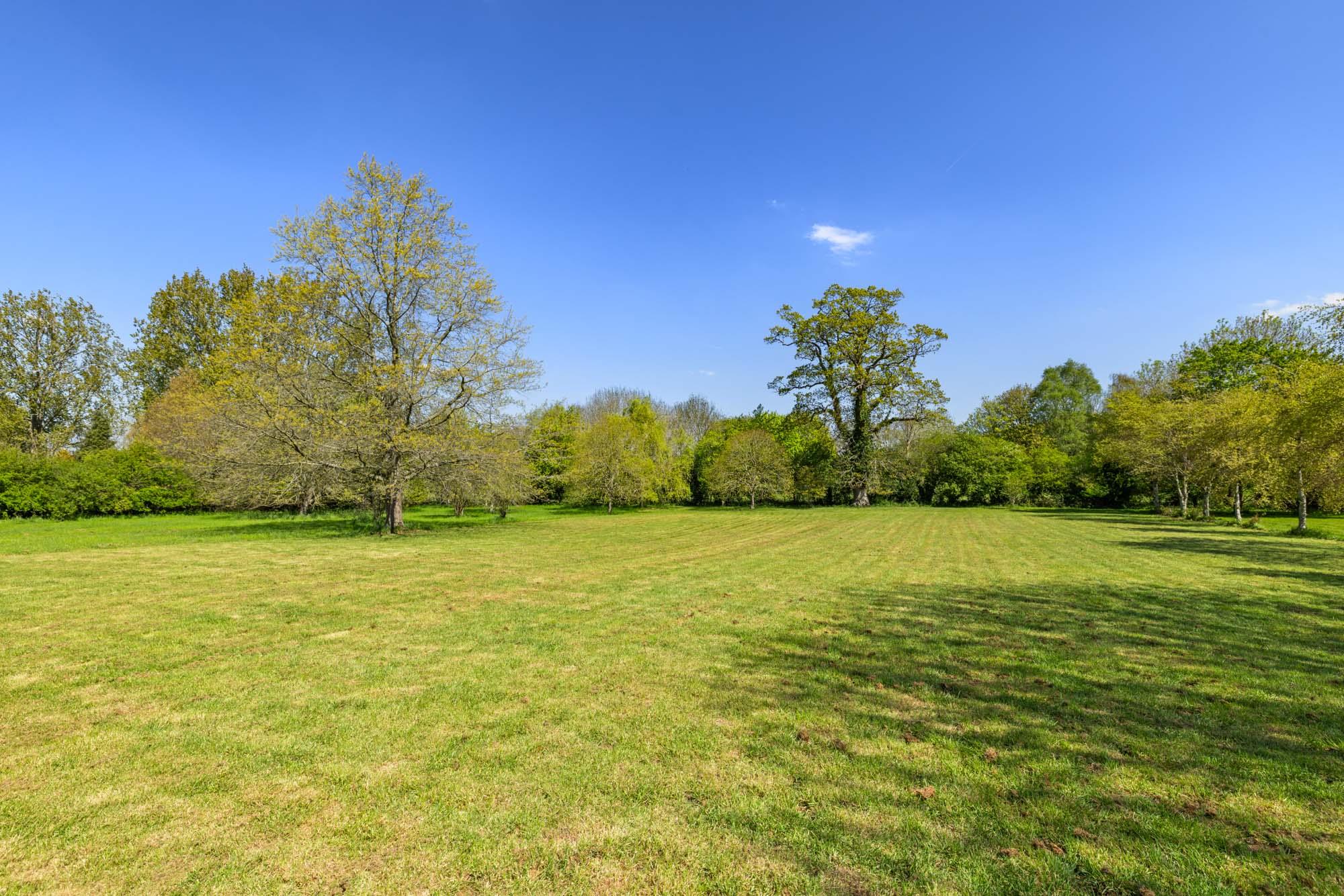 Dippenhall Street, Crondall, Farnham, Hampshire GU10