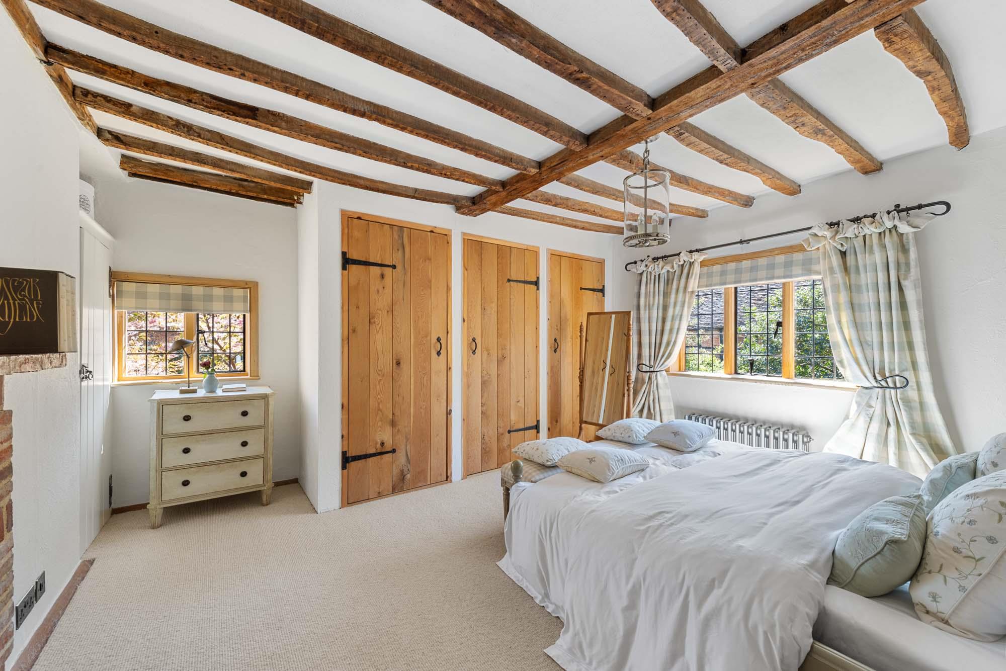 Dippenhall Street, Crondall, Farnham, Hampshire GU10