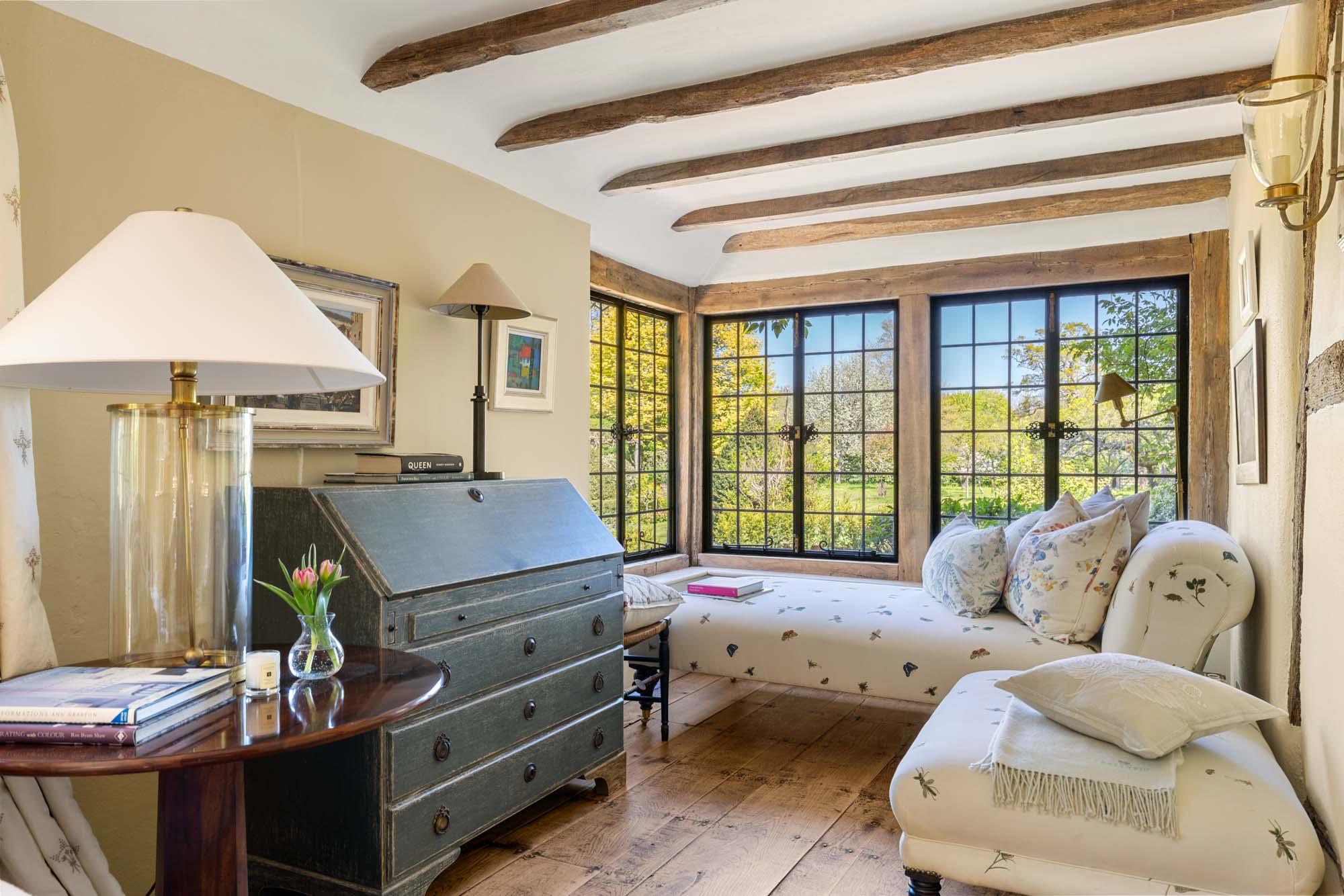 Dippenhall Street, Crondall, Farnham, Hampshire GU10