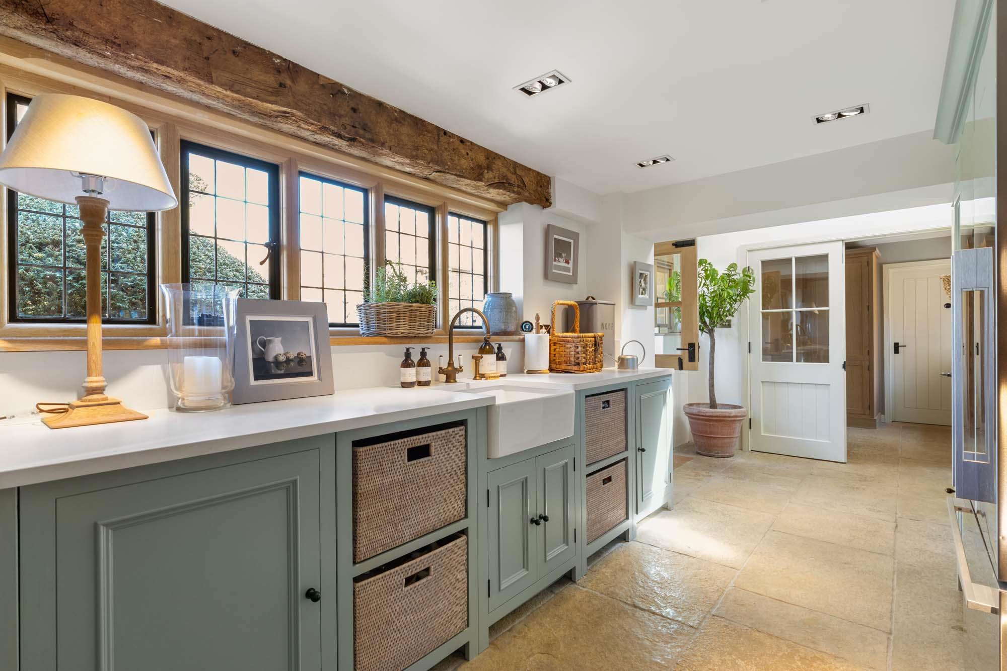Dippenhall Street, Crondall, Farnham, Hampshire GU10