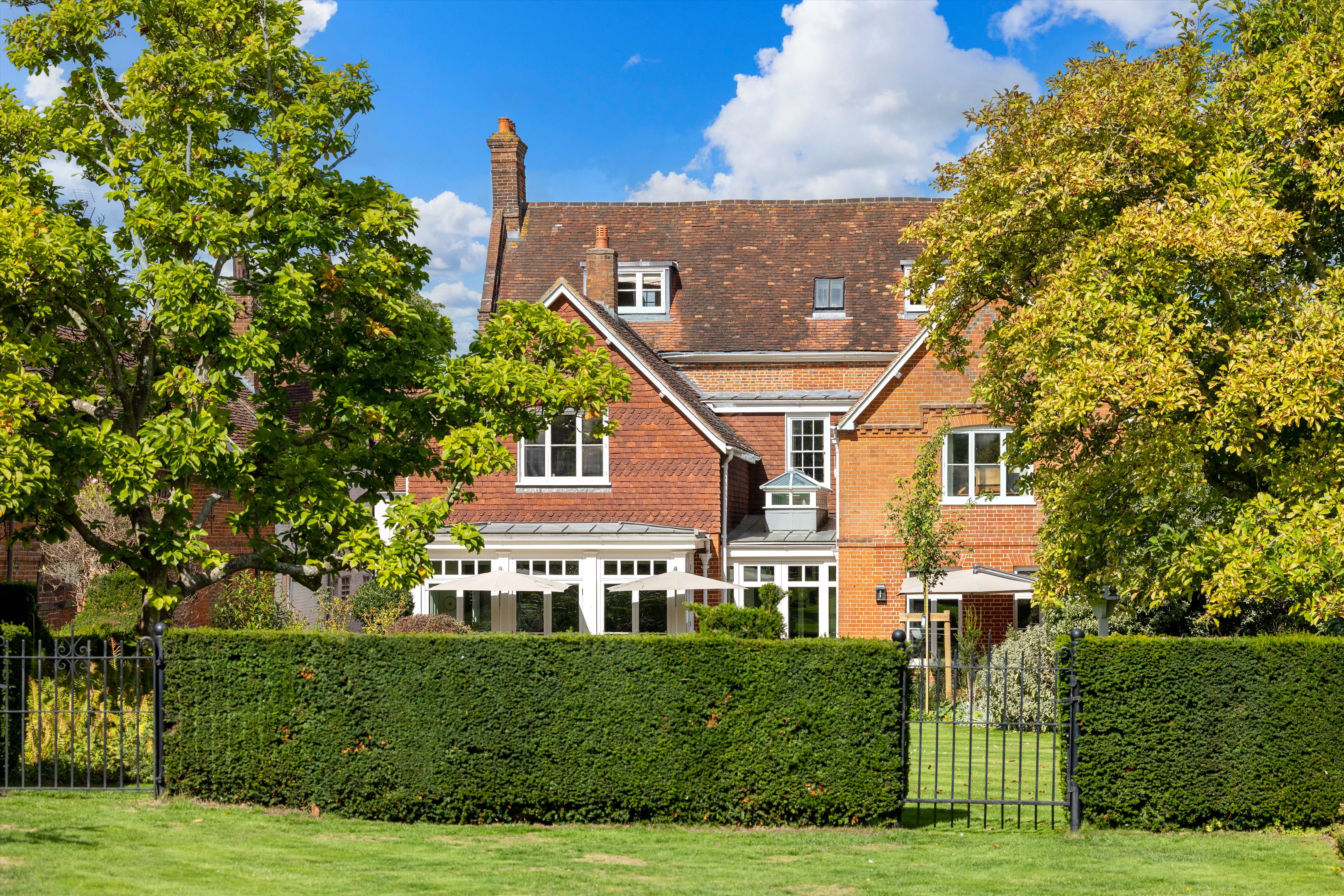 High Street, Odiham, Hook, Hampshire, RG29