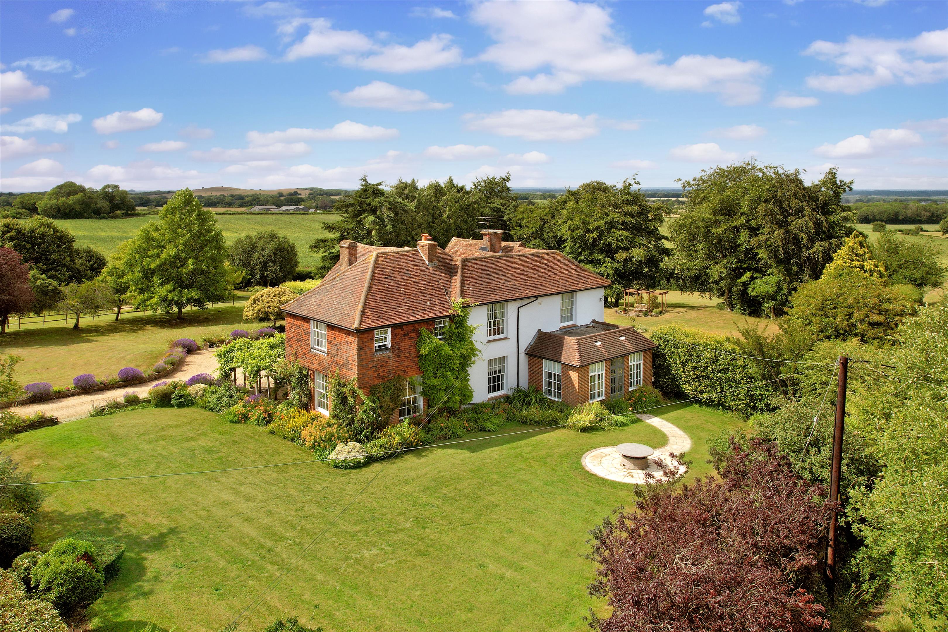 Montgomery's Farm House Crondall, Hampshire GU10 5HH.